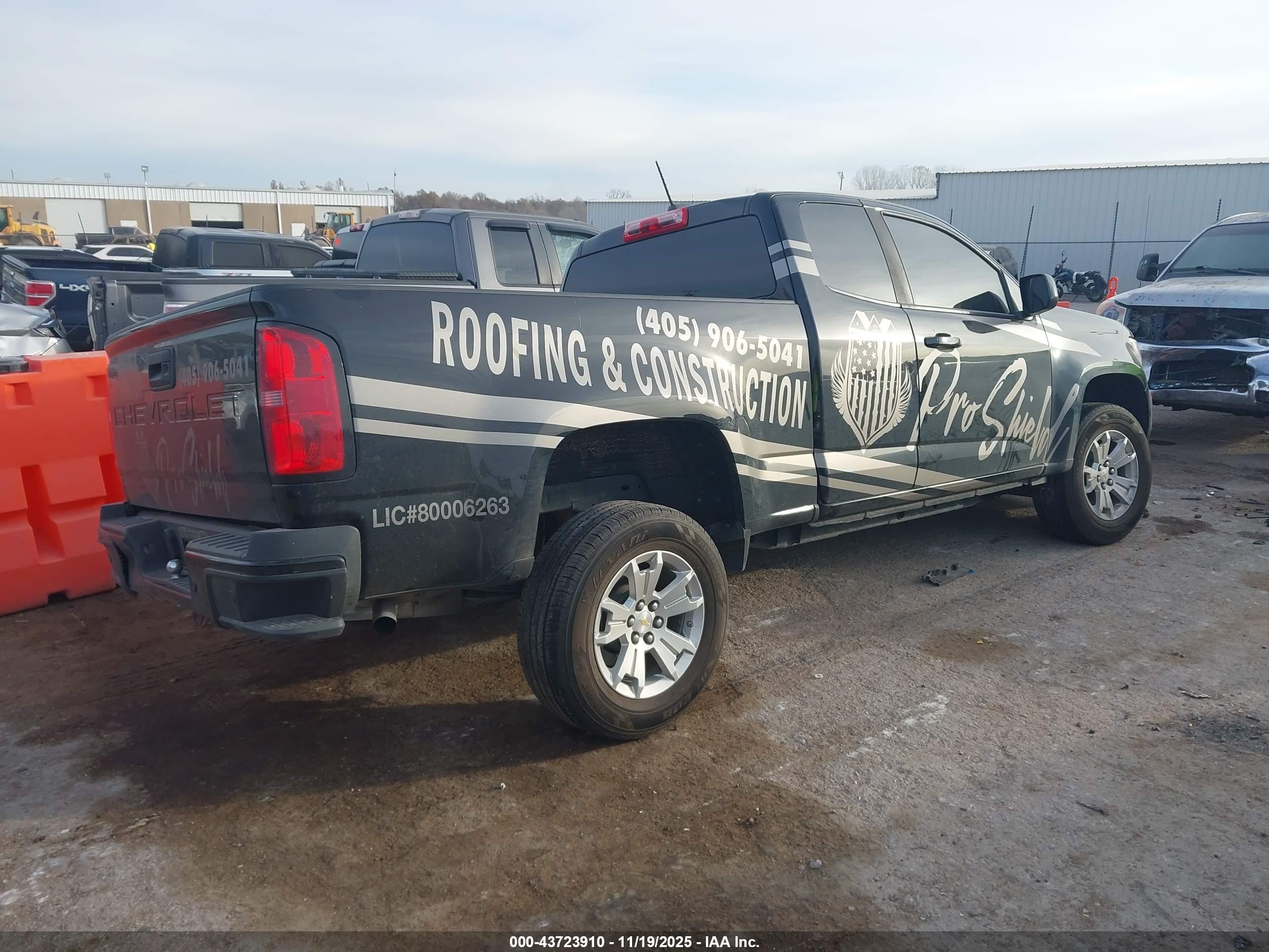 CHEVROLET COLORADO image 4