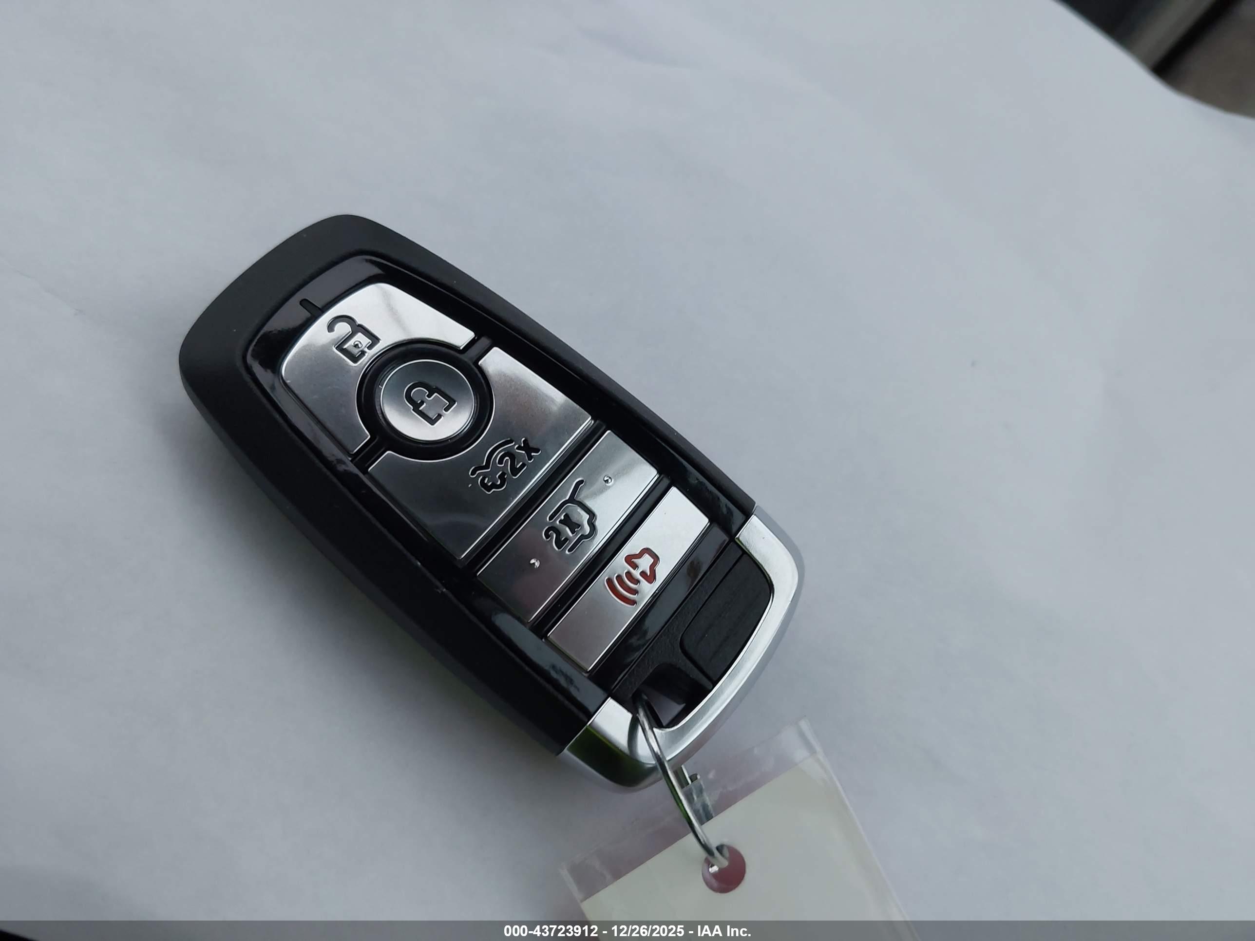 FORD MUSTANG image 11