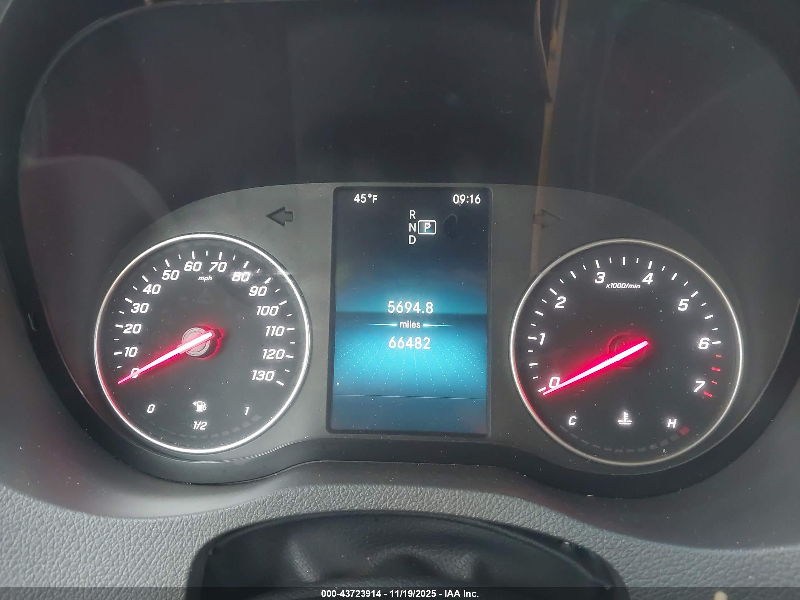 MERCEDES-BENZ SPRINTER image 7