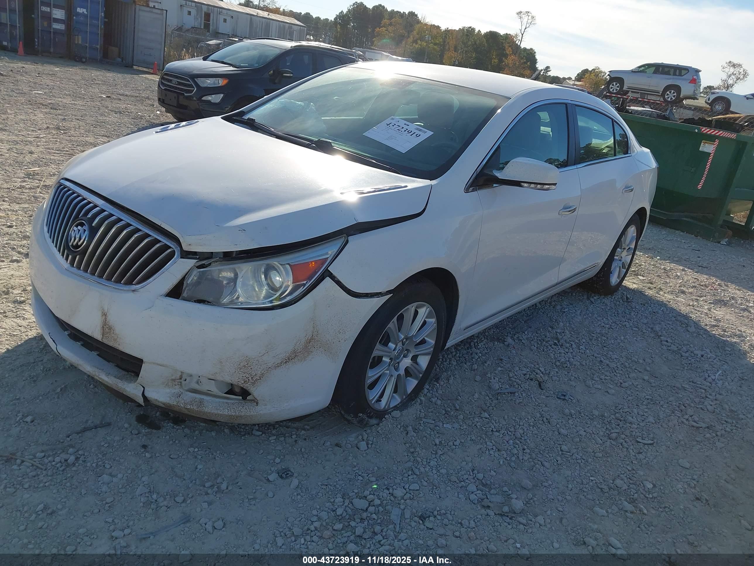 BUICK LACROSSE image 2