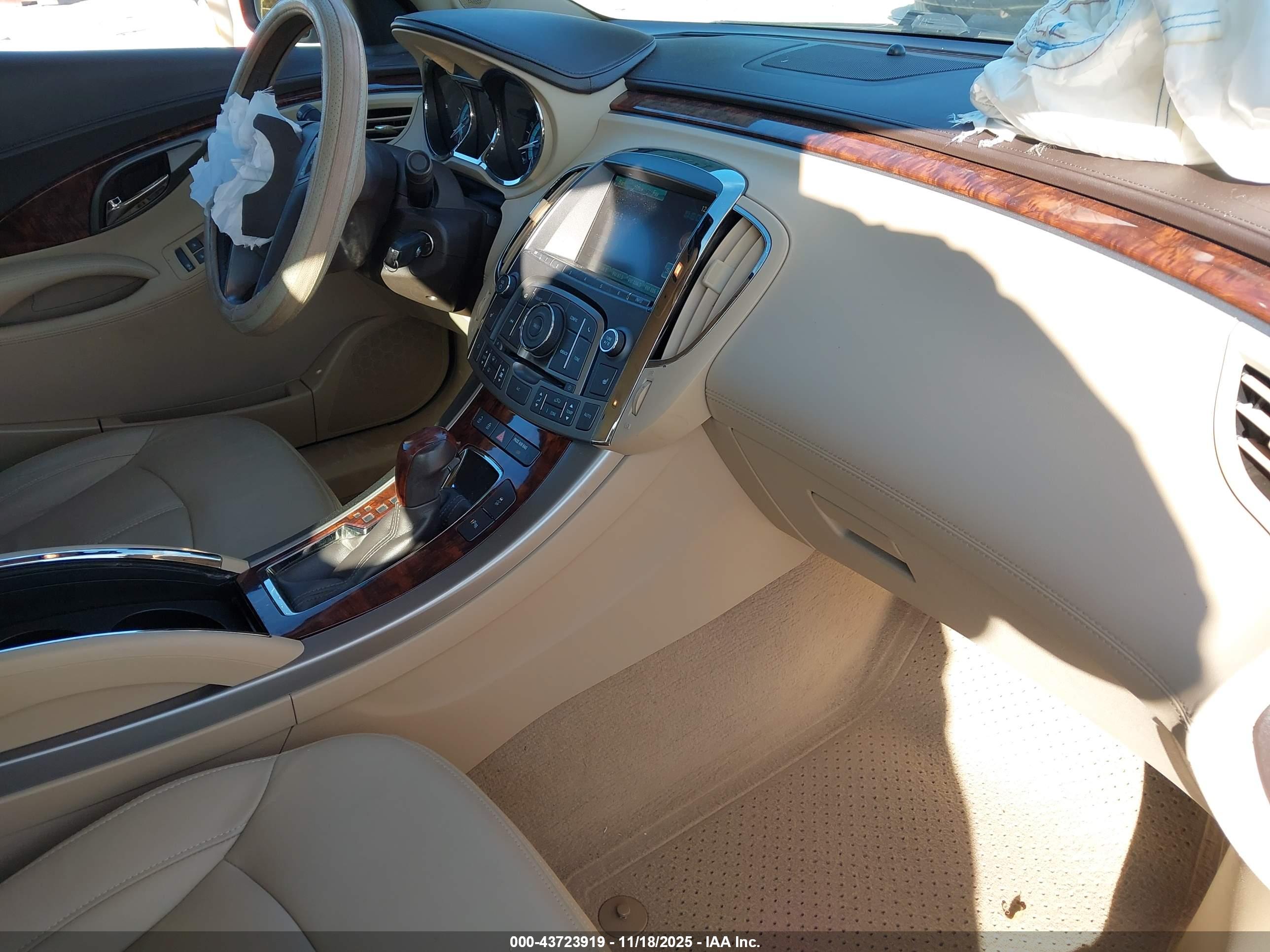 BUICK LACROSSE image 5
