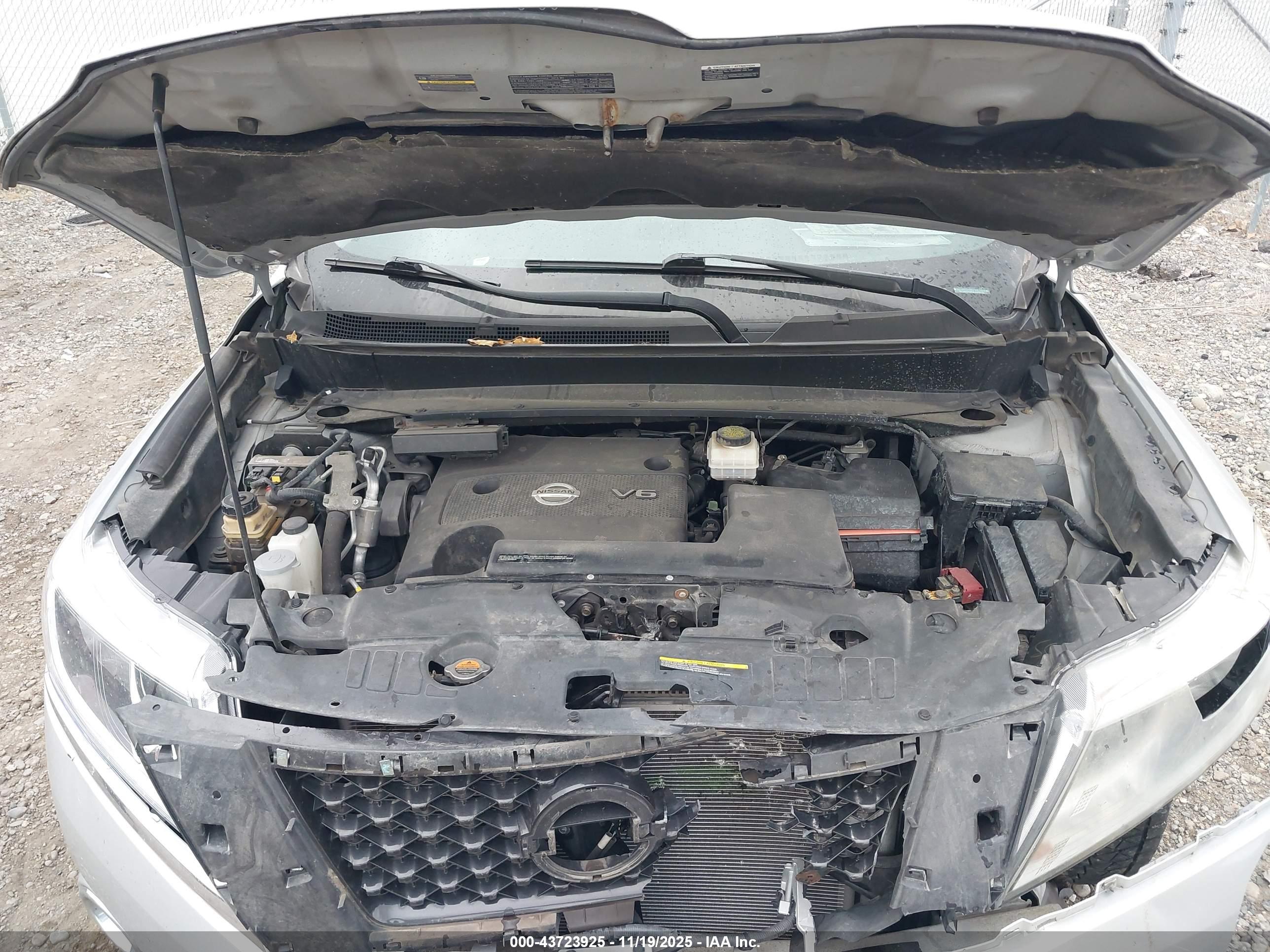 NISSAN PATHFINDER image 10