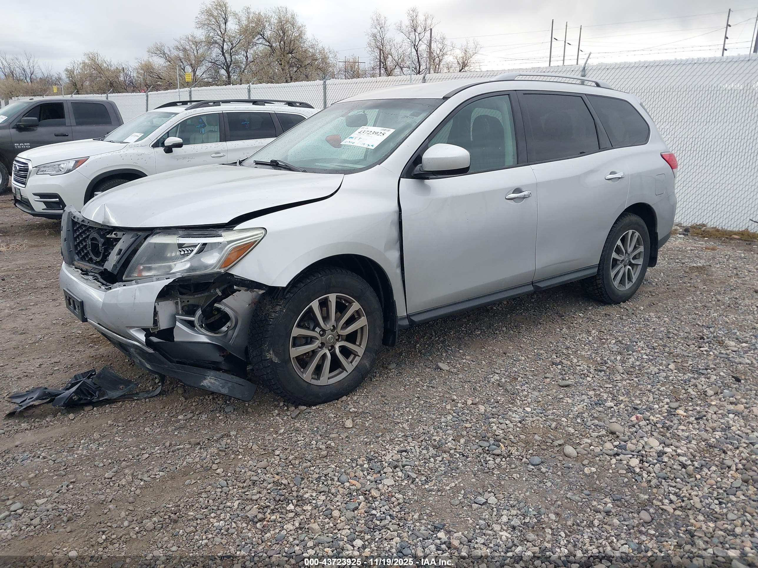 NISSAN PATHFINDER image 2