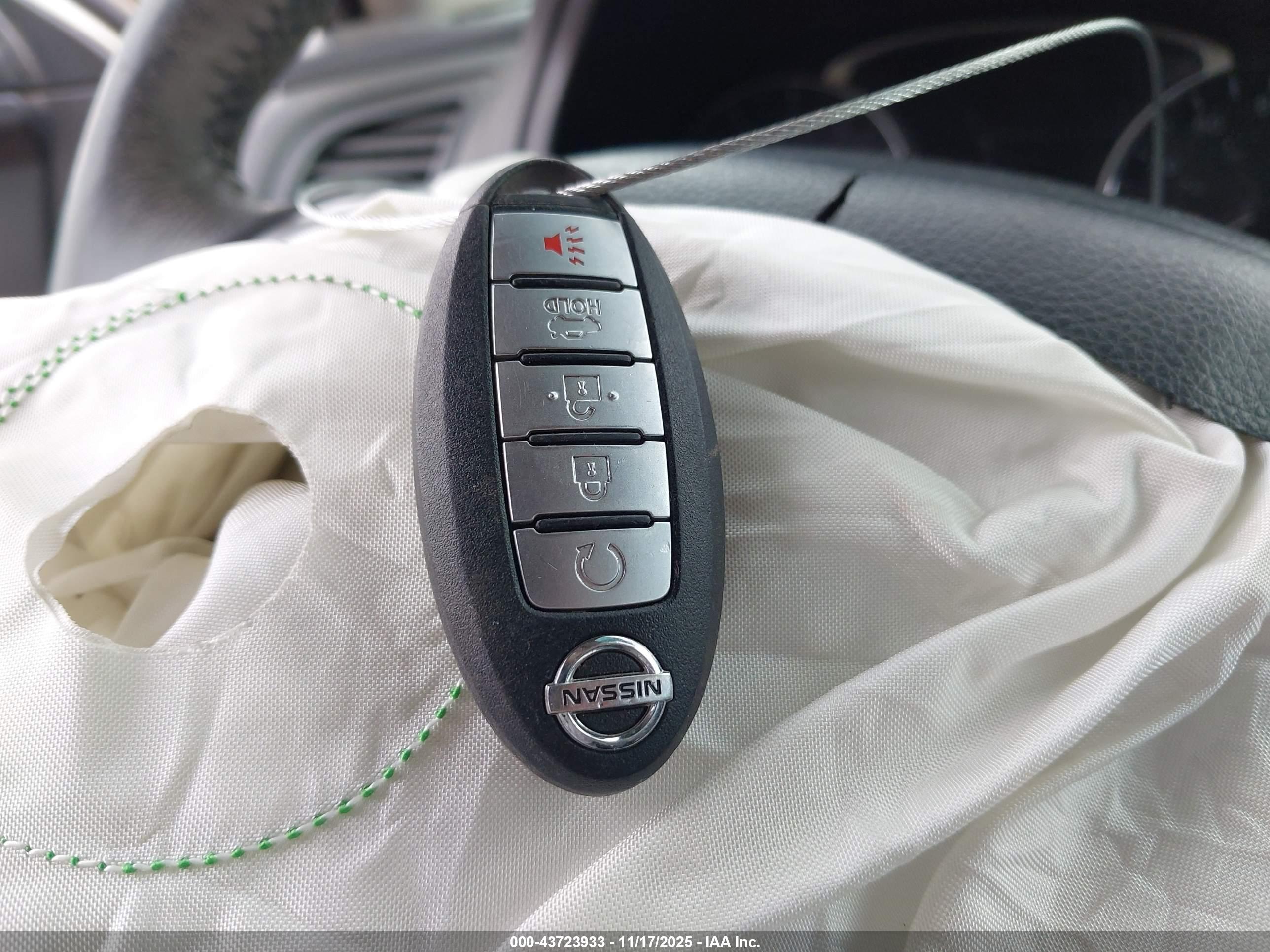 NISSAN ALTIMA image 11