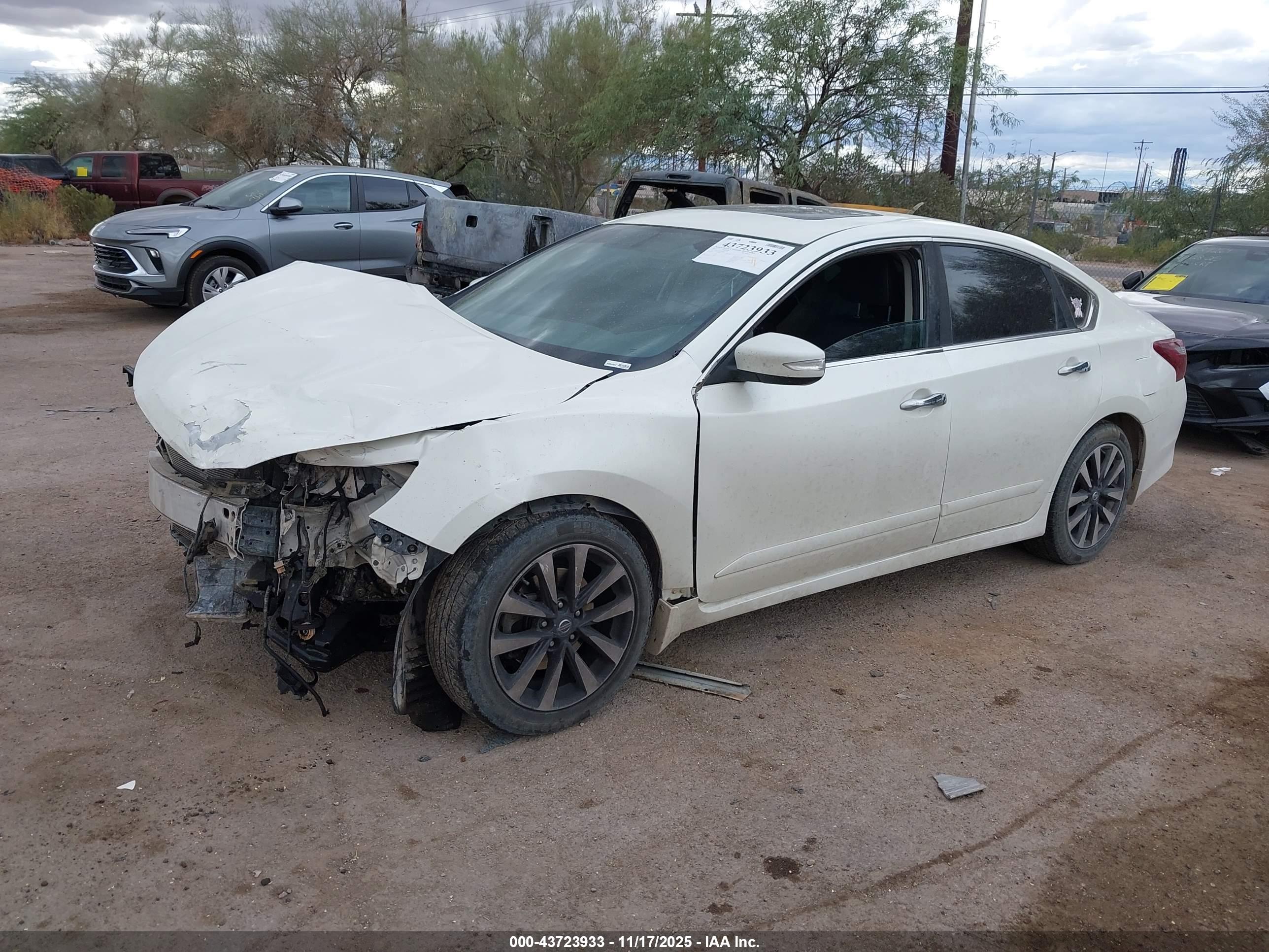 NISSAN ALTIMA image 2