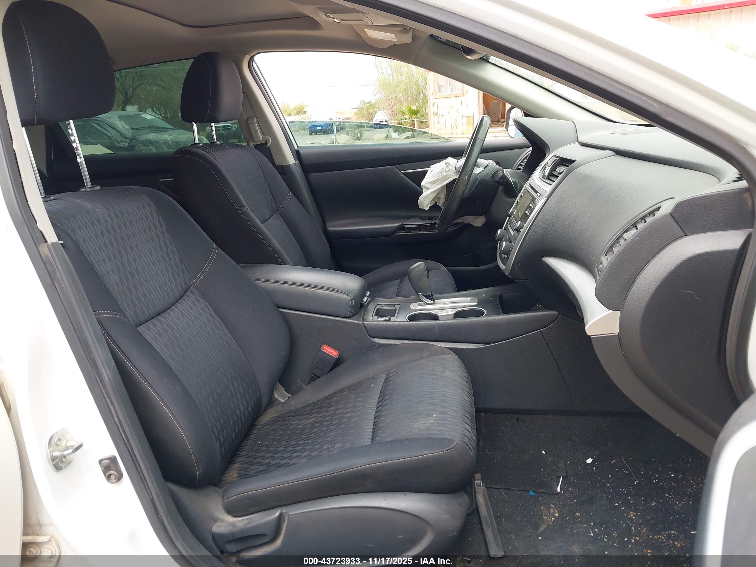 NISSAN ALTIMA image 5