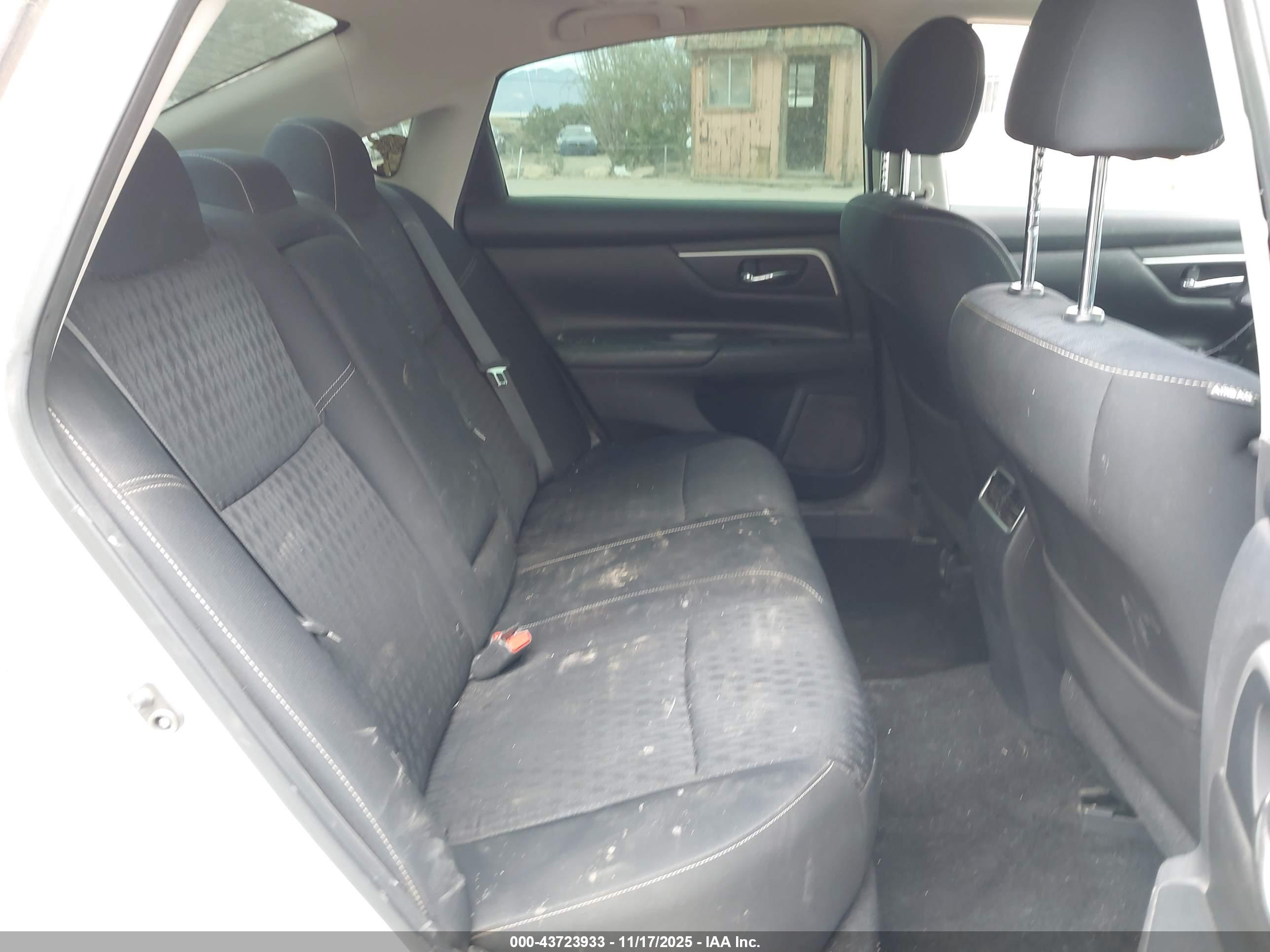 NISSAN ALTIMA image 8