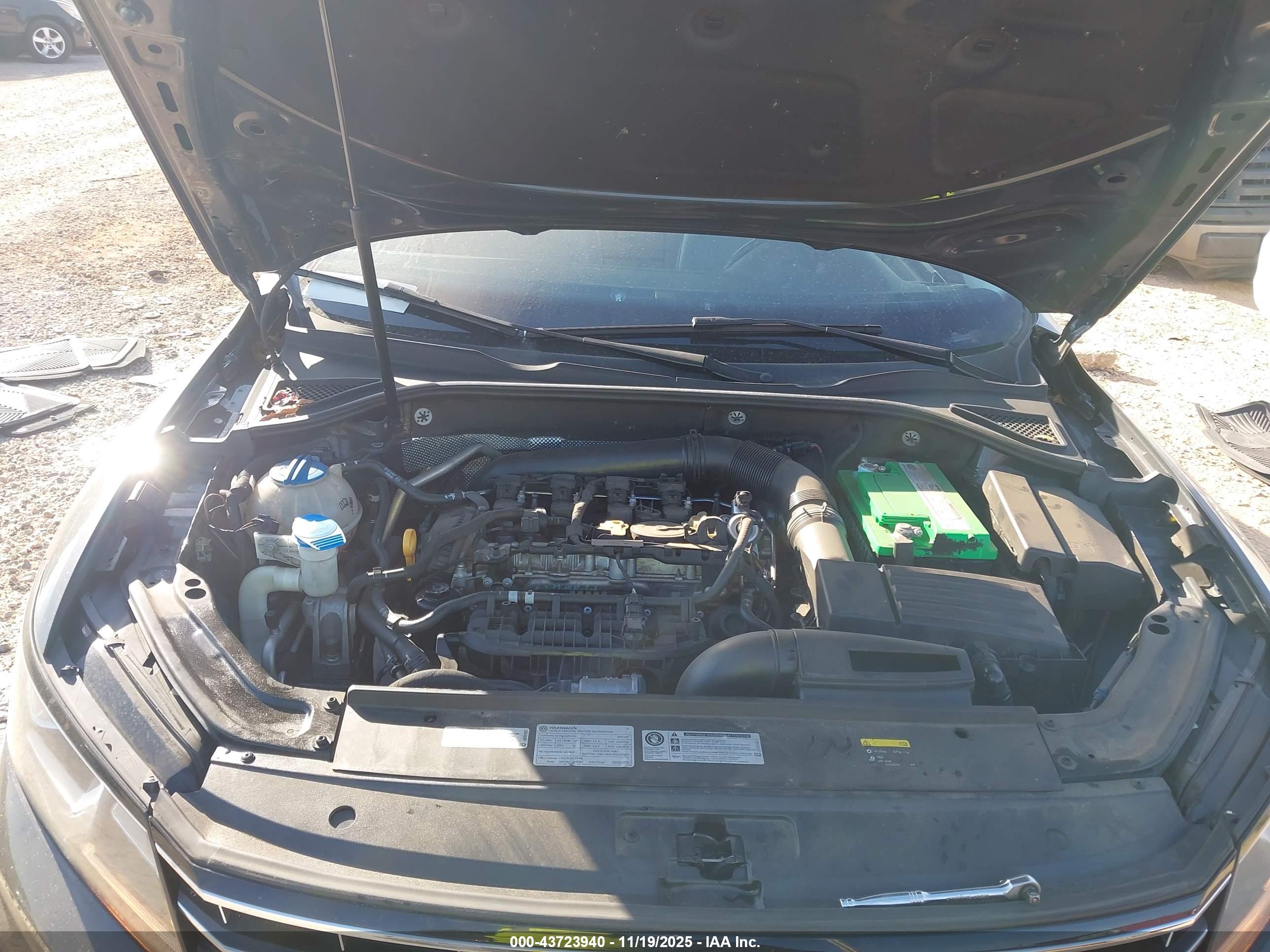 VOLKSWAGEN PASSAT image 10
