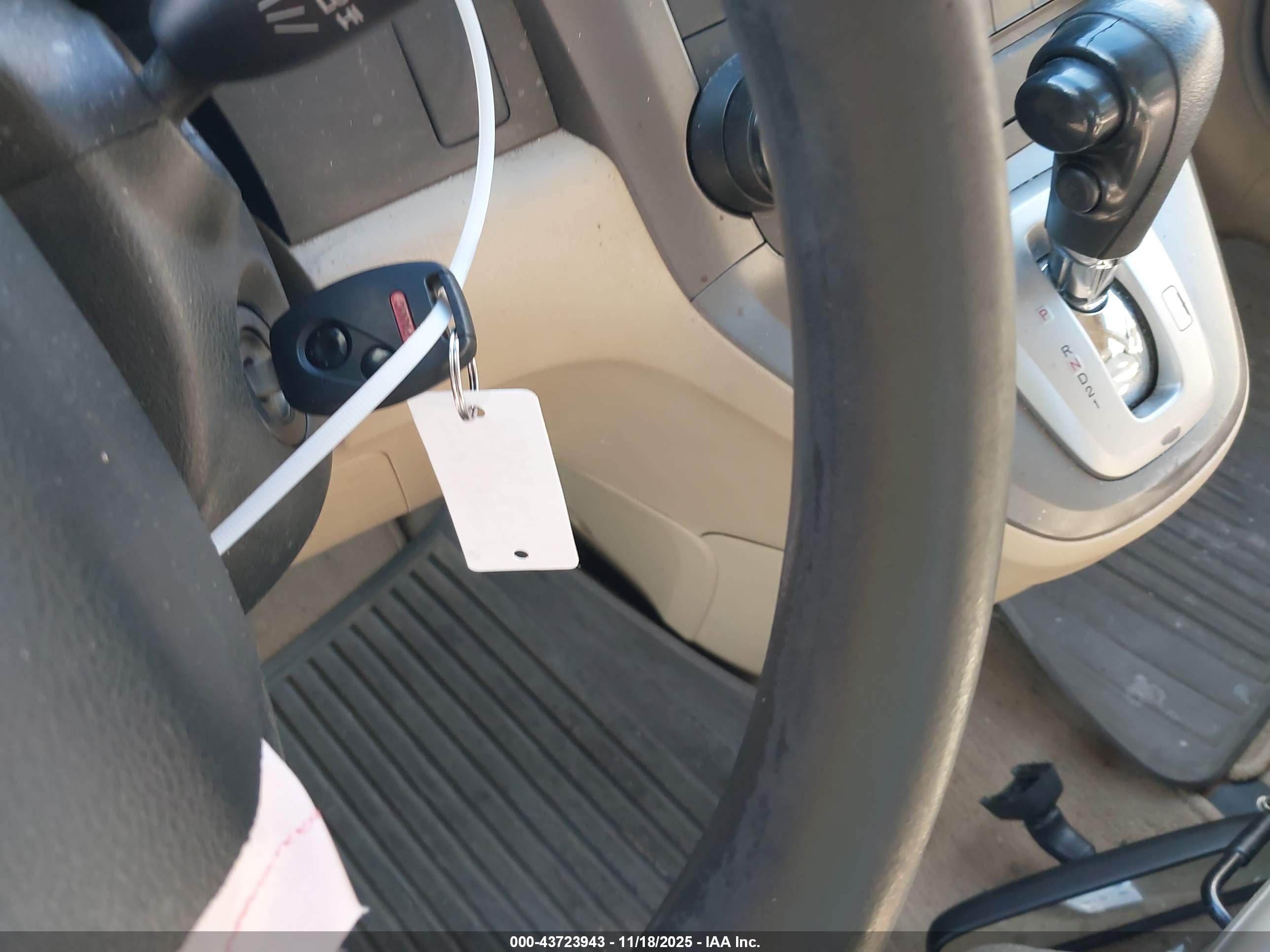 HONDA CR-V image 11