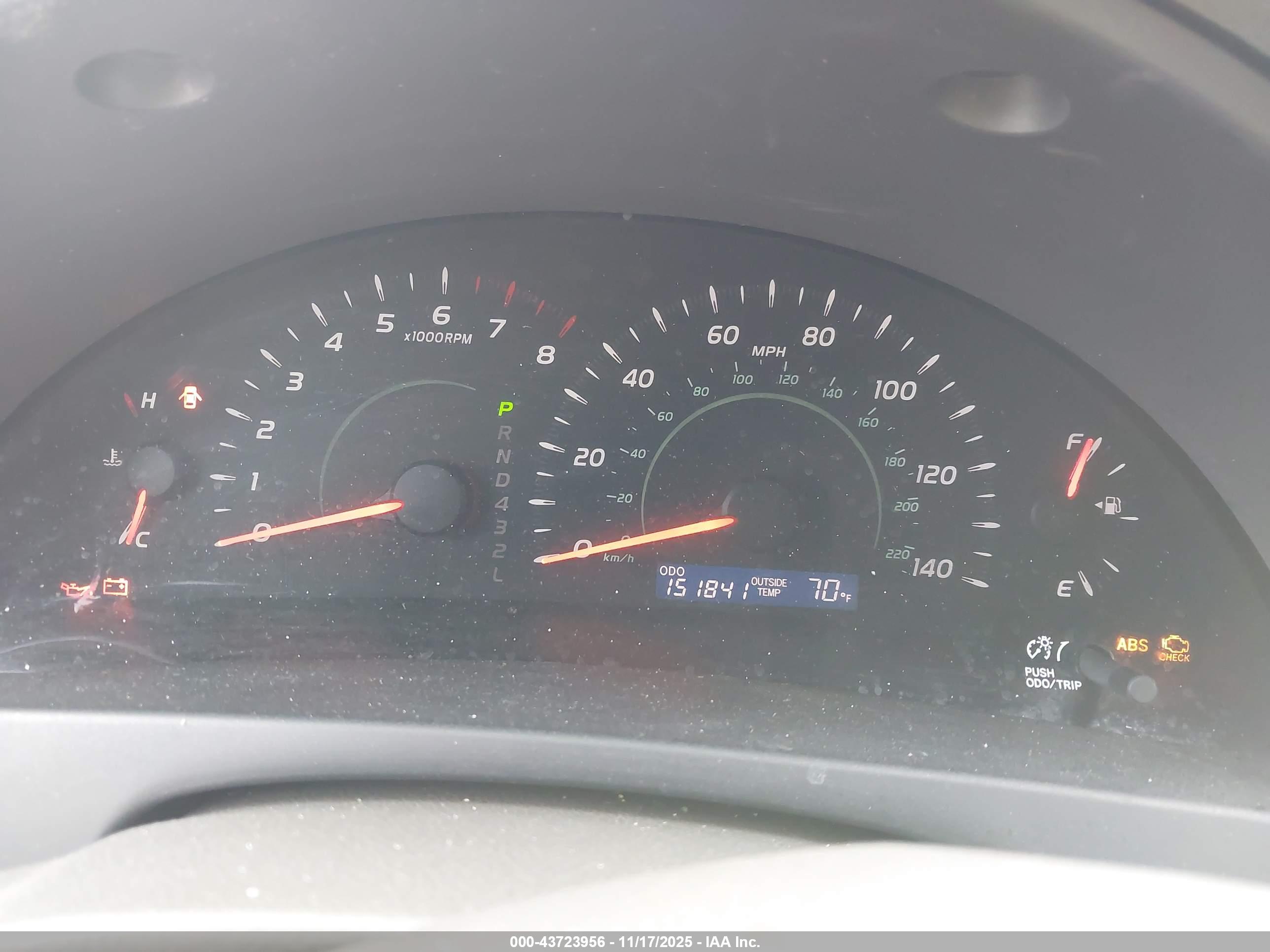 TOYOTA CAMRY image 7