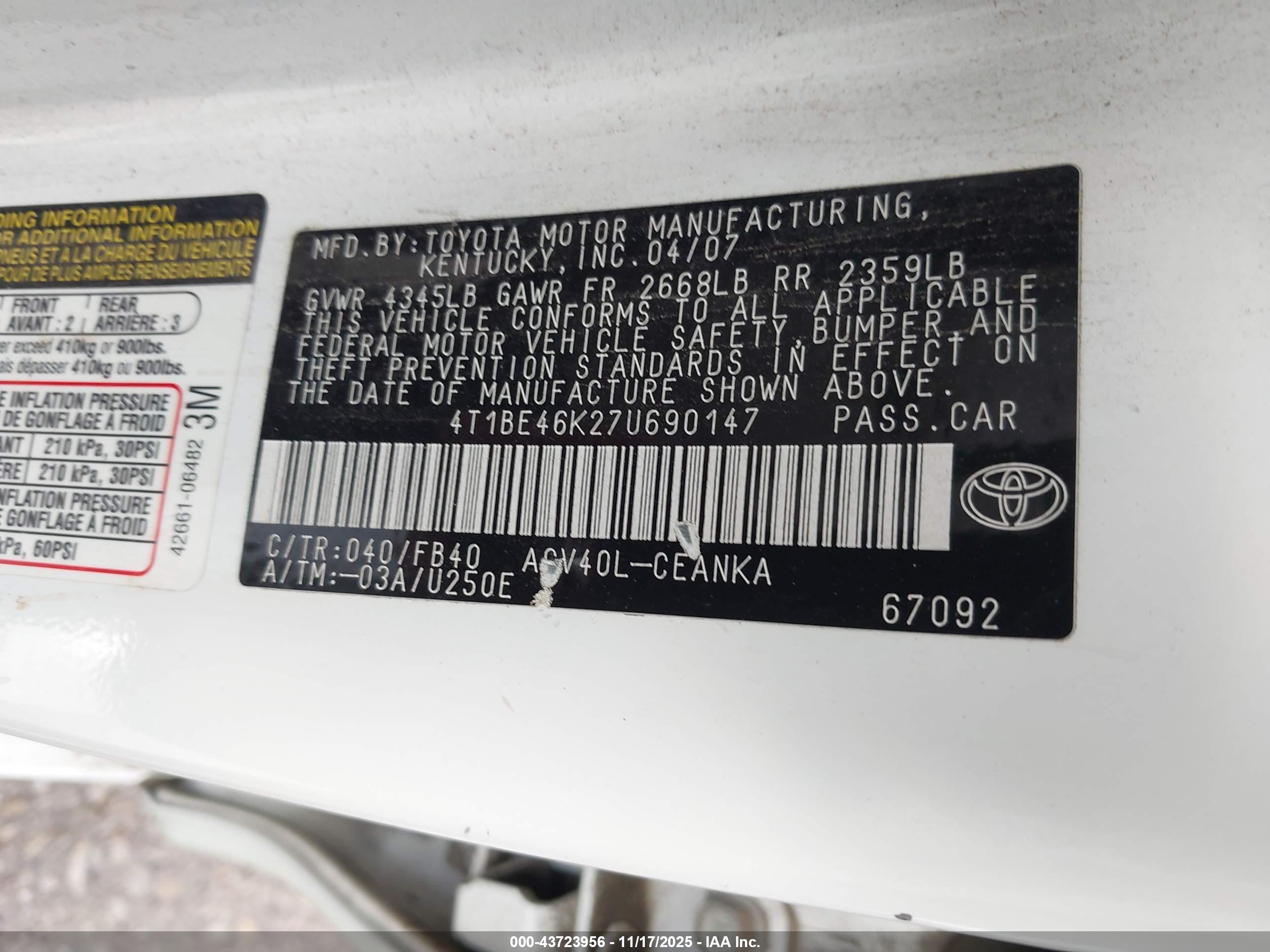 TOYOTA CAMRY image 9