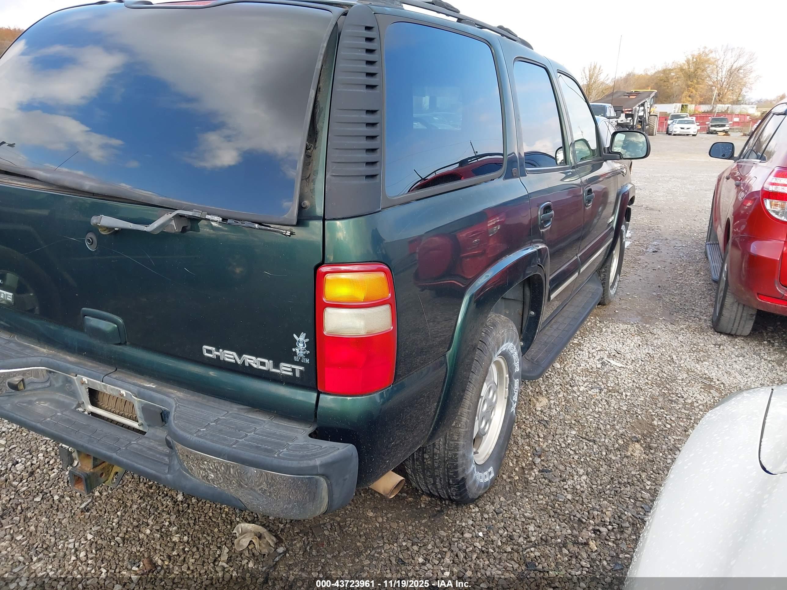 CHEVROLET TAHOE image 4