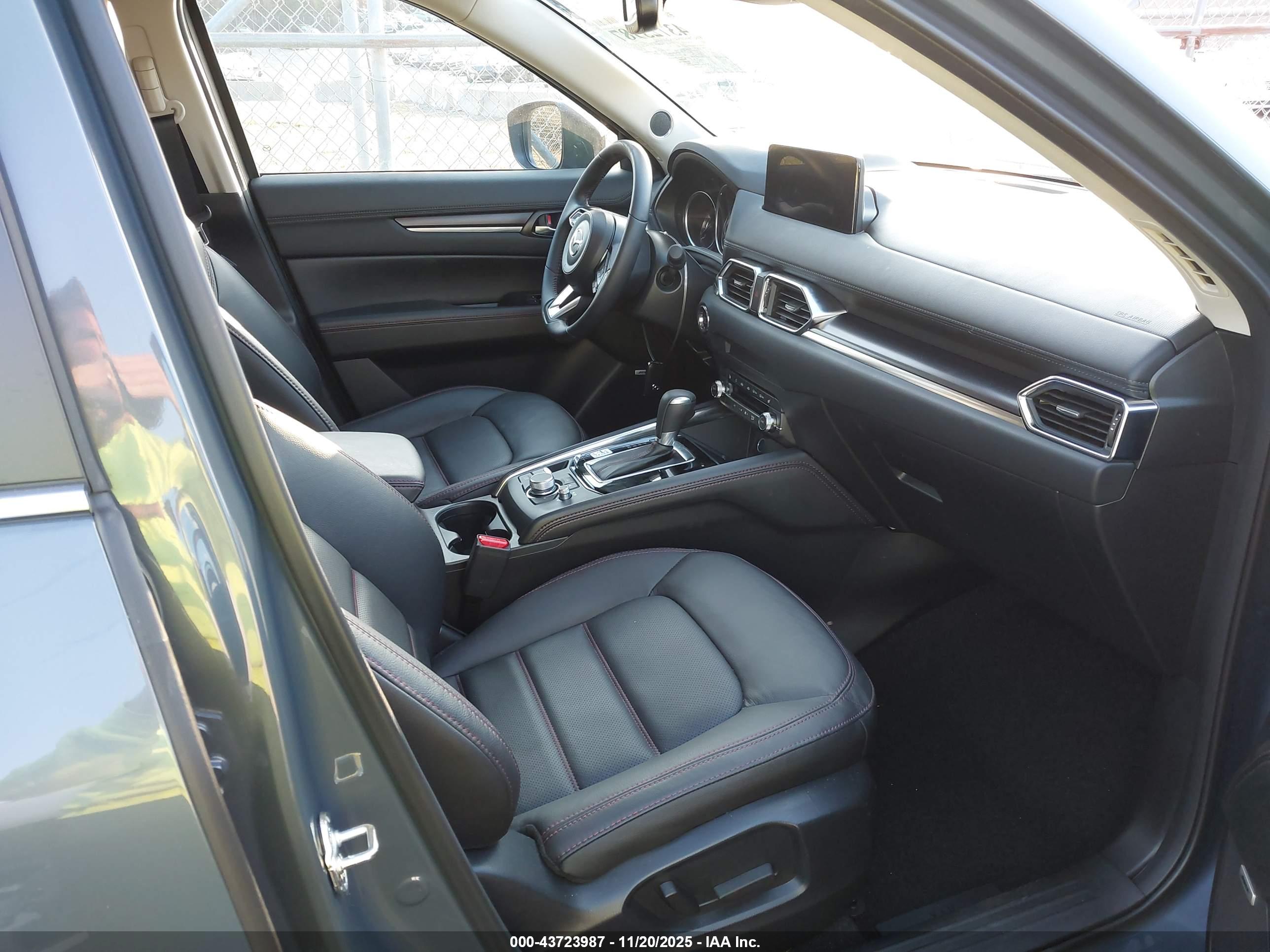 MAZDA CX-5 image 5