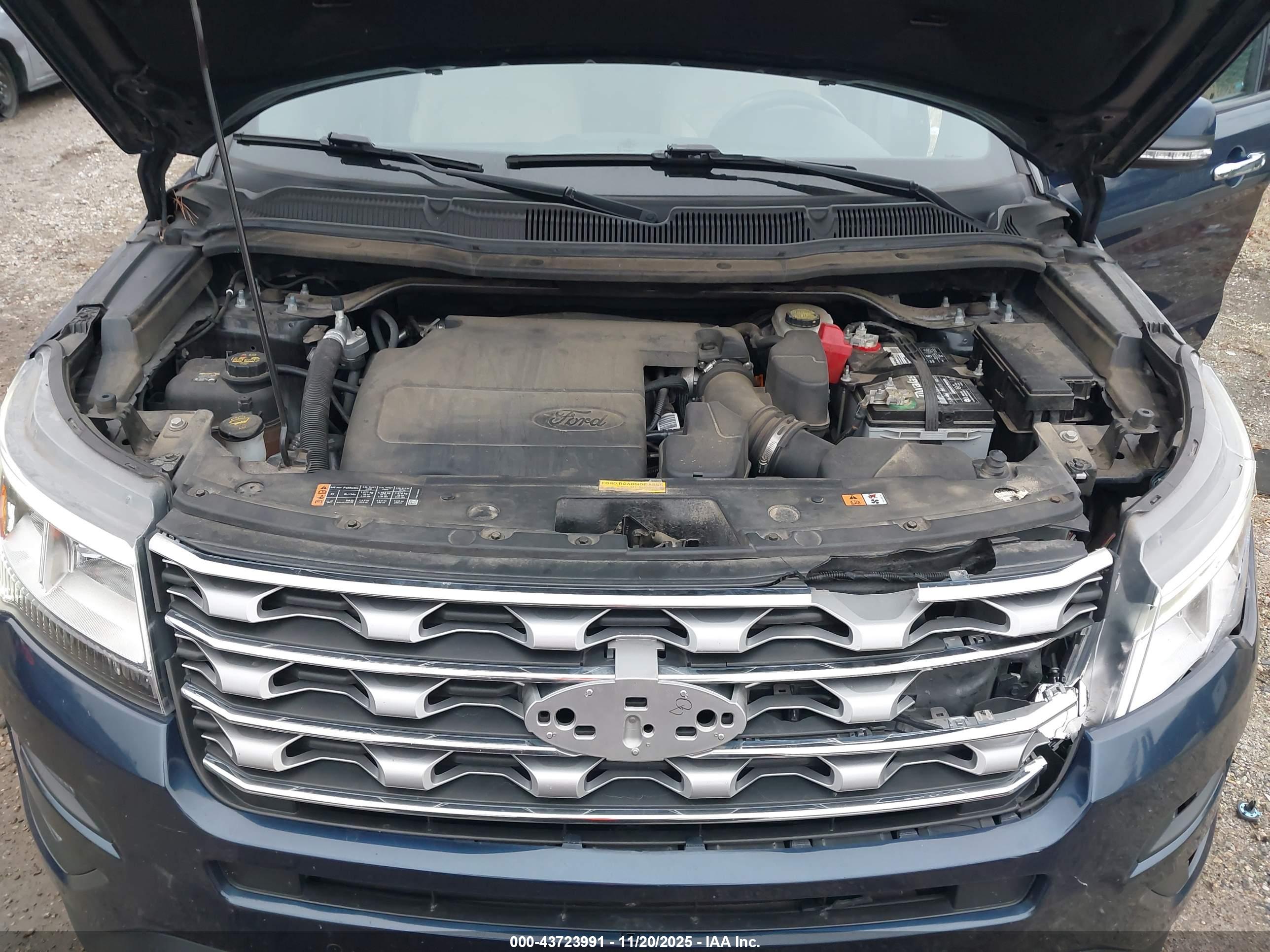 FORD EXPLORER image 10