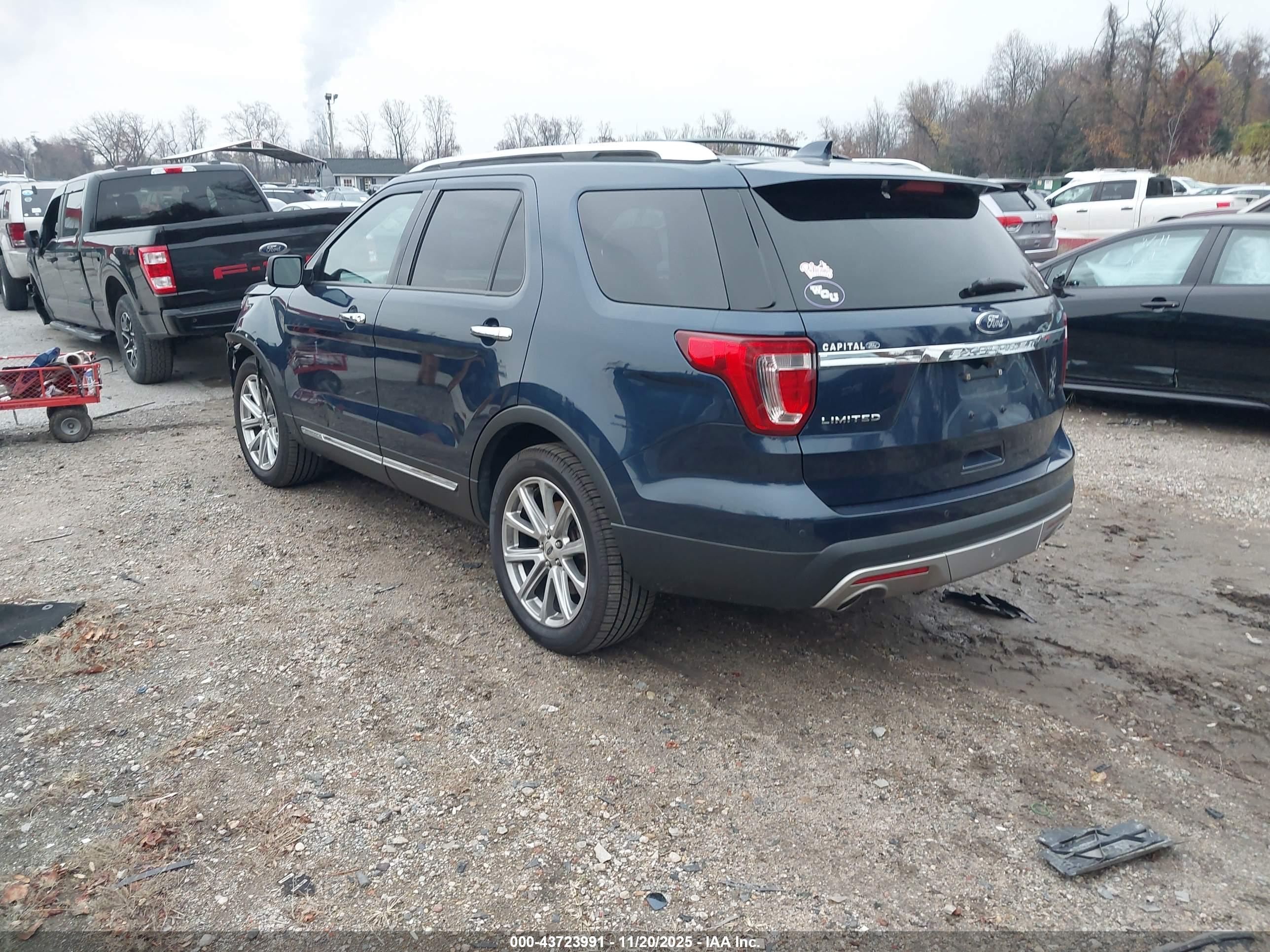 FORD EXPLORER image 3