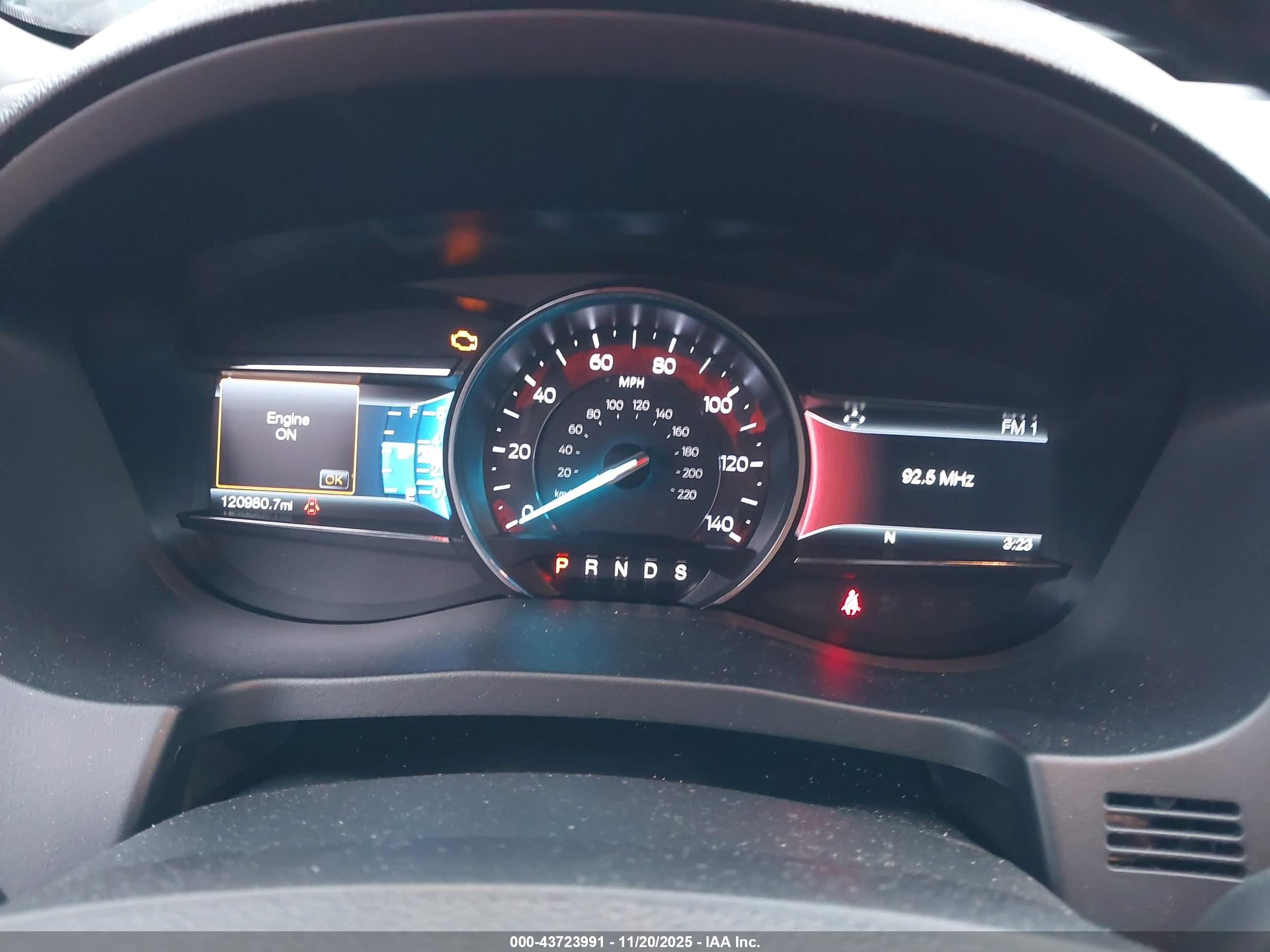FORD EXPLORER image 7