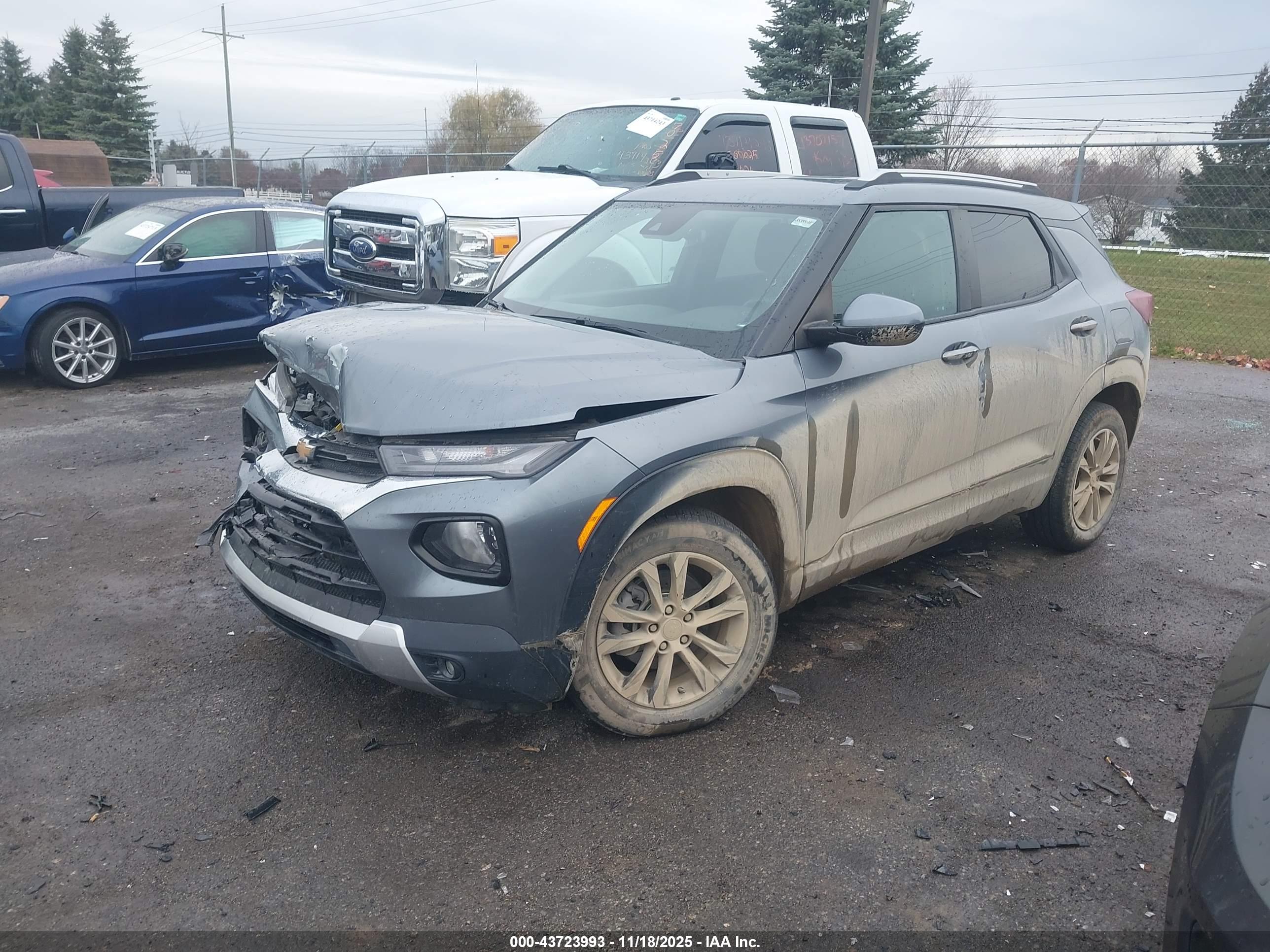 CHEVROLET TRAILBLAZER image 2