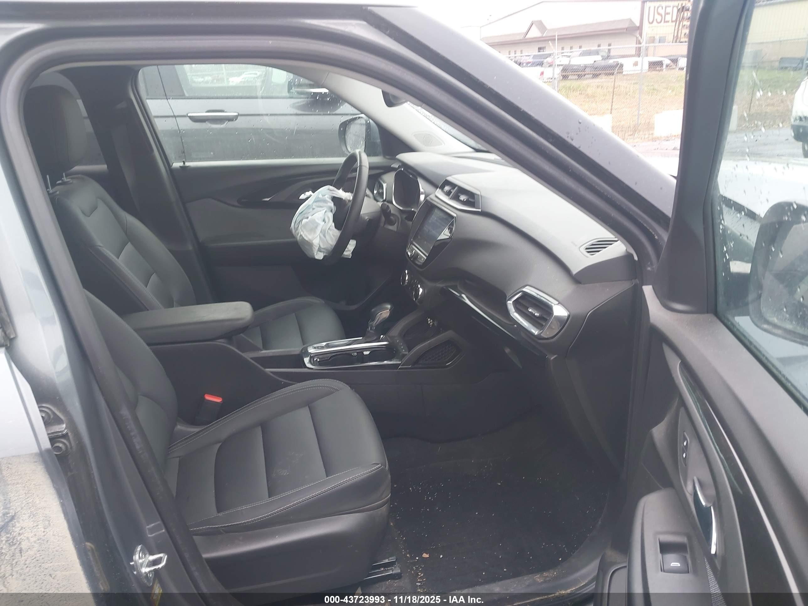 CHEVROLET TRAILBLAZER image 5