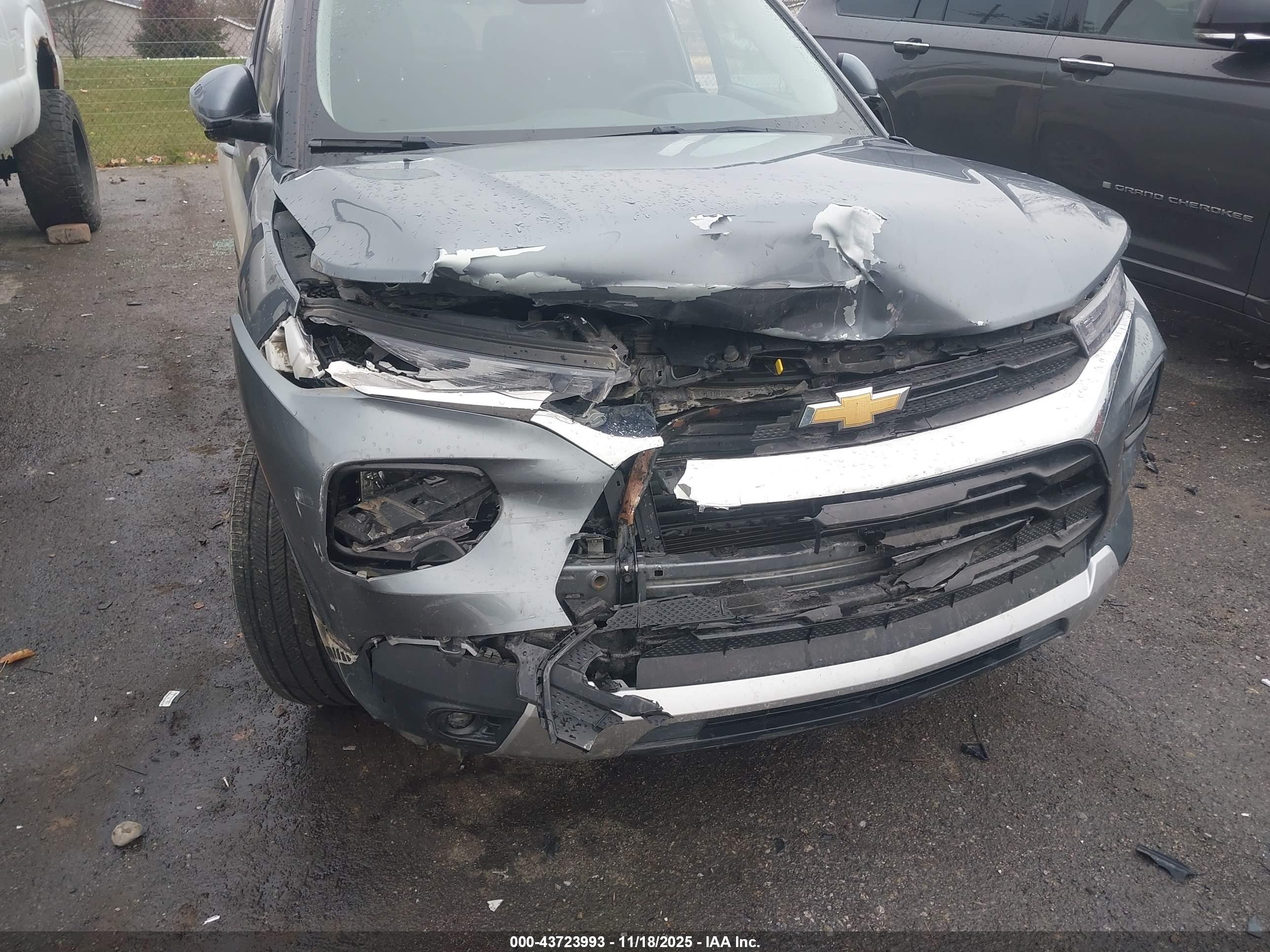 CHEVROLET TRAILBLAZER image 6