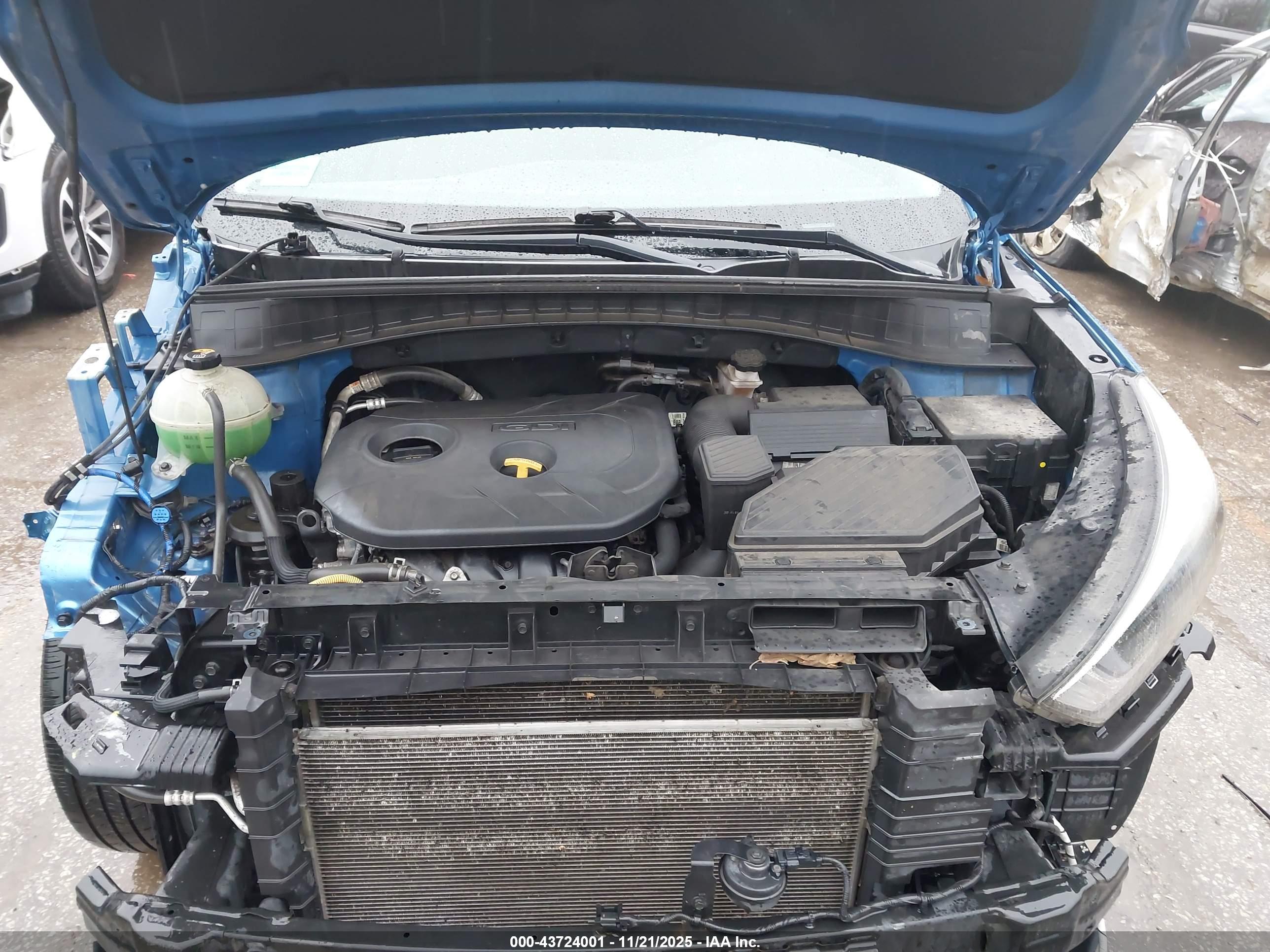 HYUNDAI TUCSON image 10