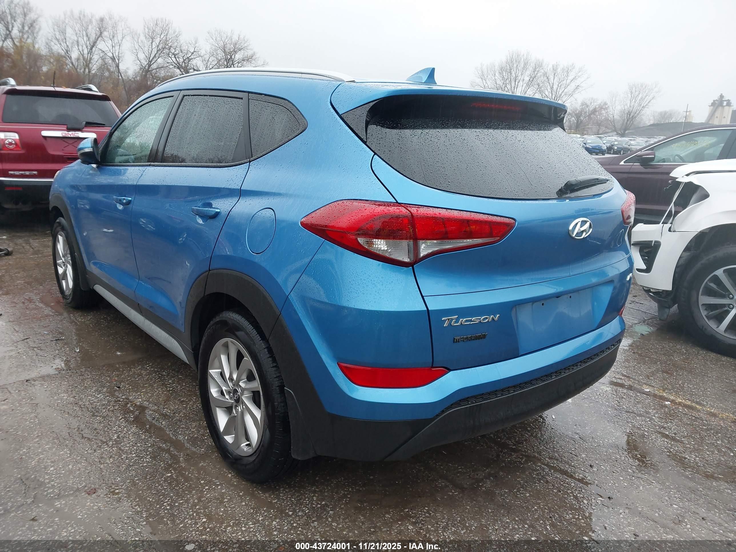 HYUNDAI TUCSON image 3