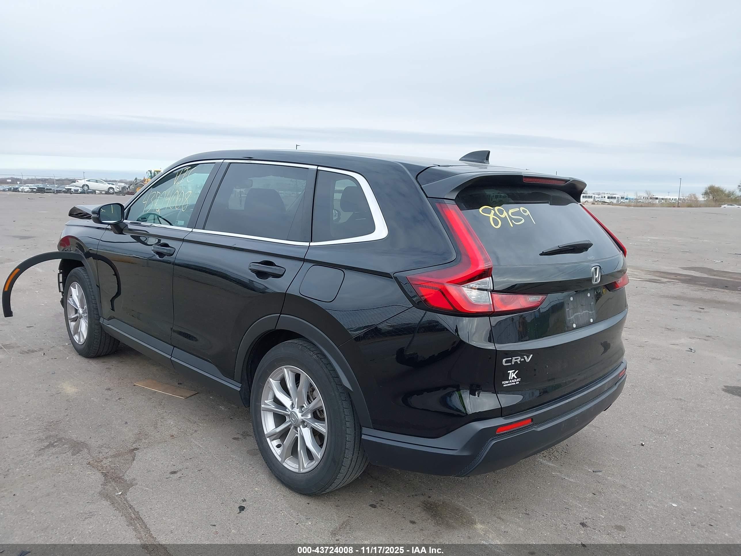 HONDA CR-V image 3