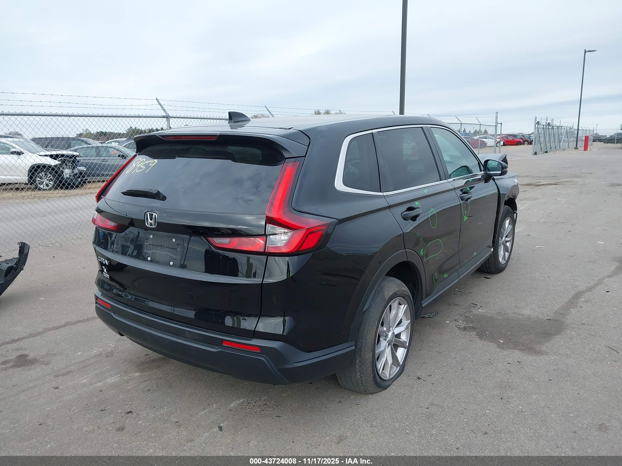 HONDA CR-V image 4