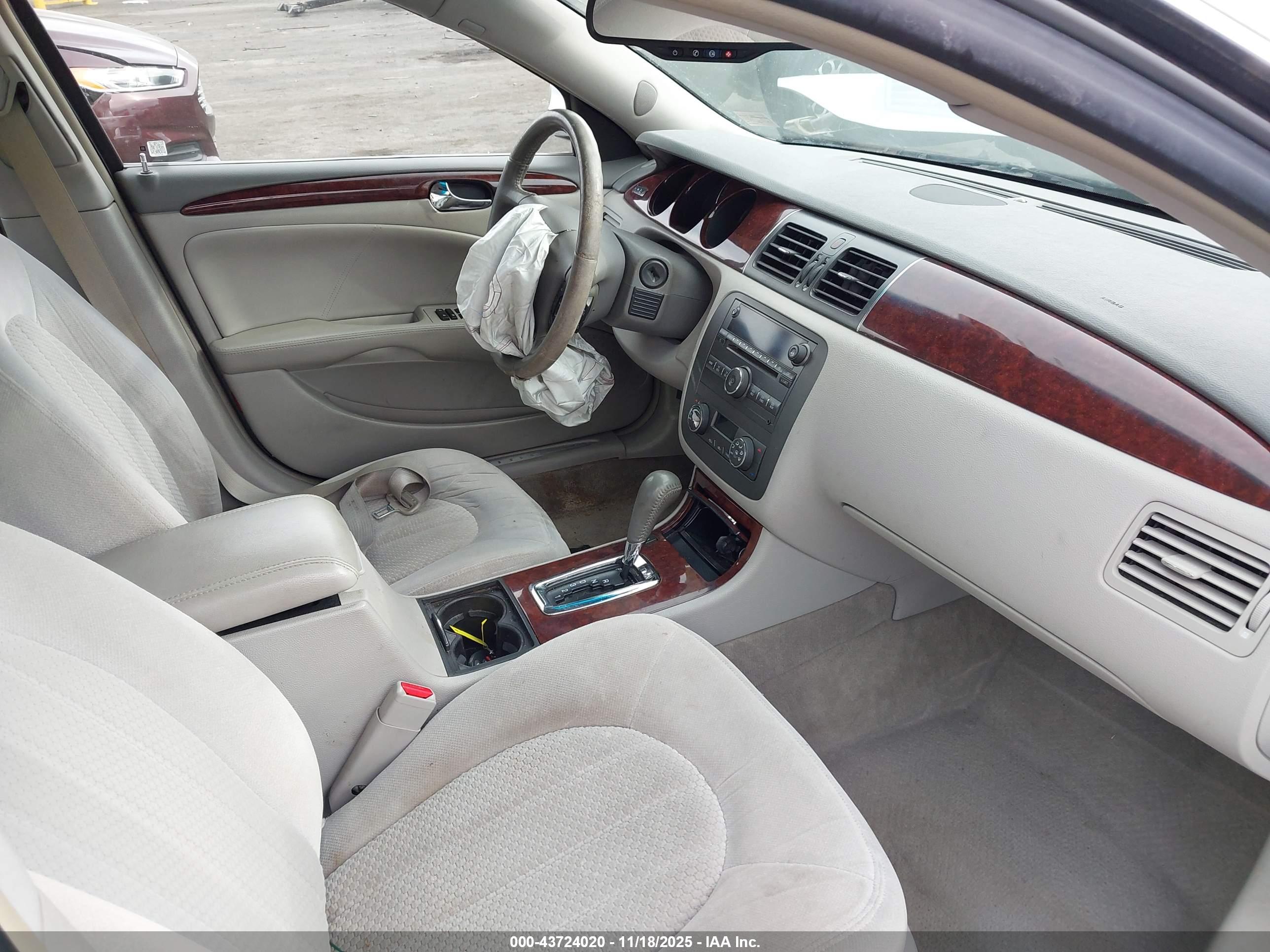 BUICK LUCERNE image 5