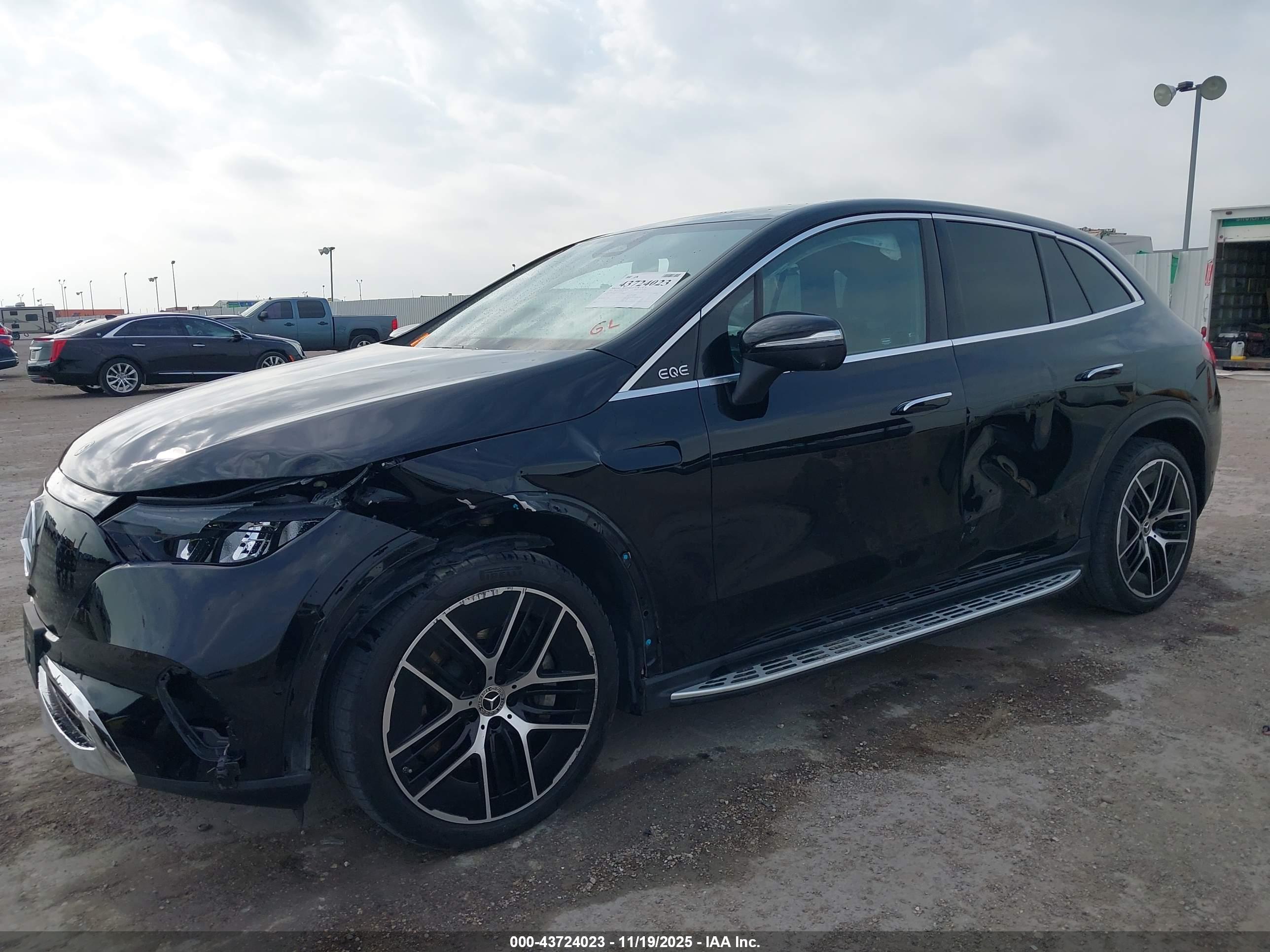 MERCEDES-BENZ EQE image 6