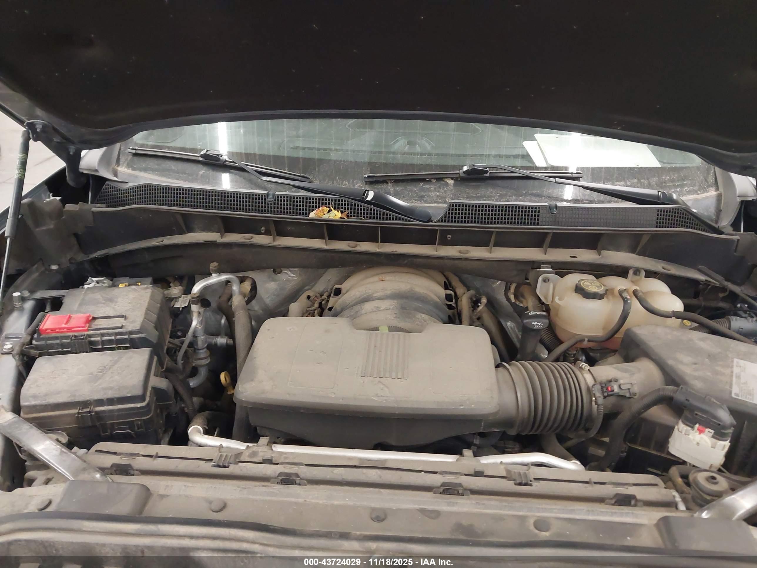 CHEVROLET SILVERADO image 10