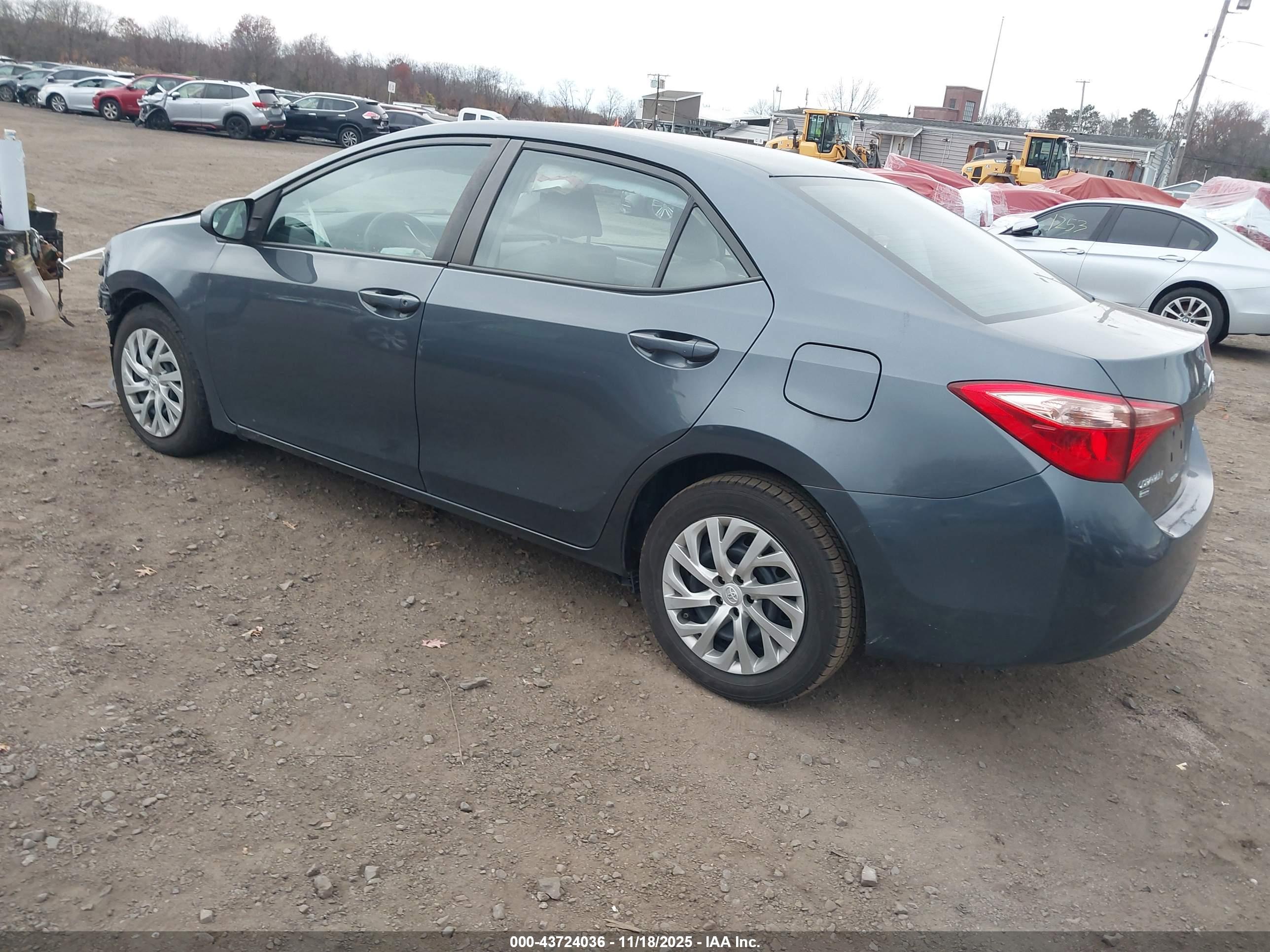 TOYOTA COROLLA image 3