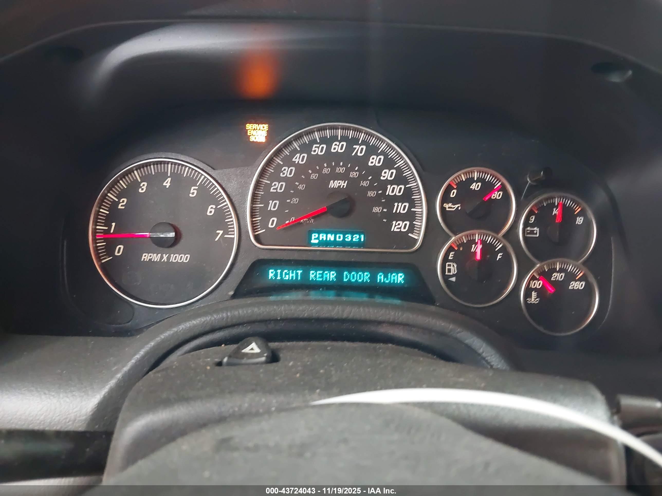 GMC ENVOY image 7
