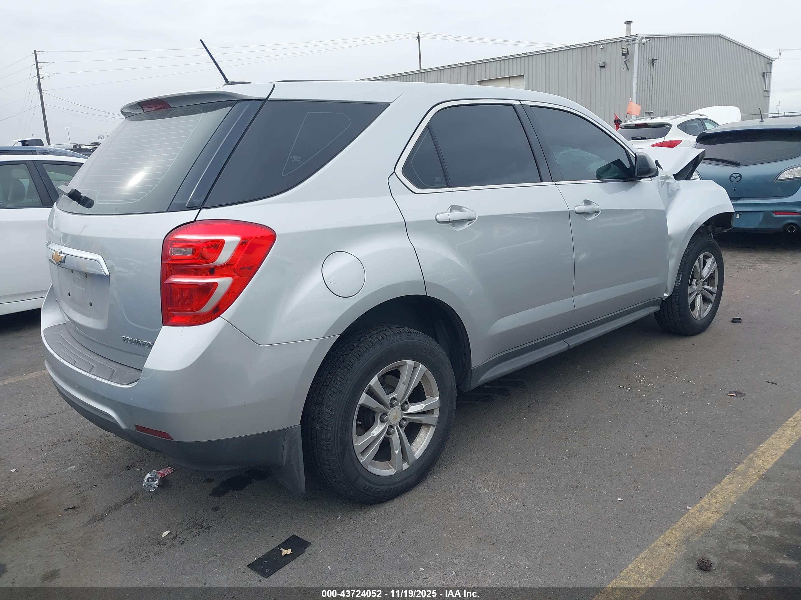 CHEVROLET EQUINOX image 4