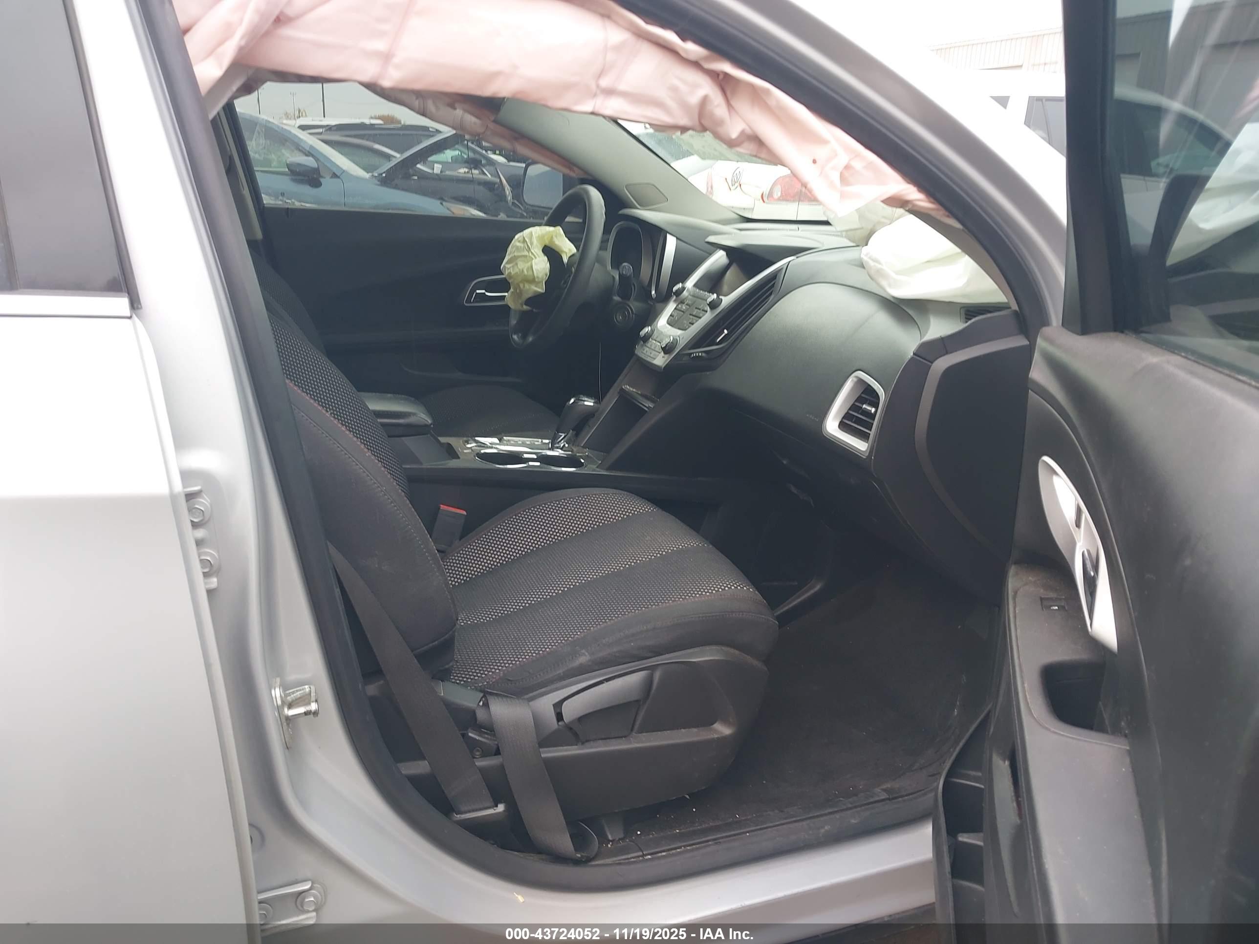 CHEVROLET EQUINOX image 5