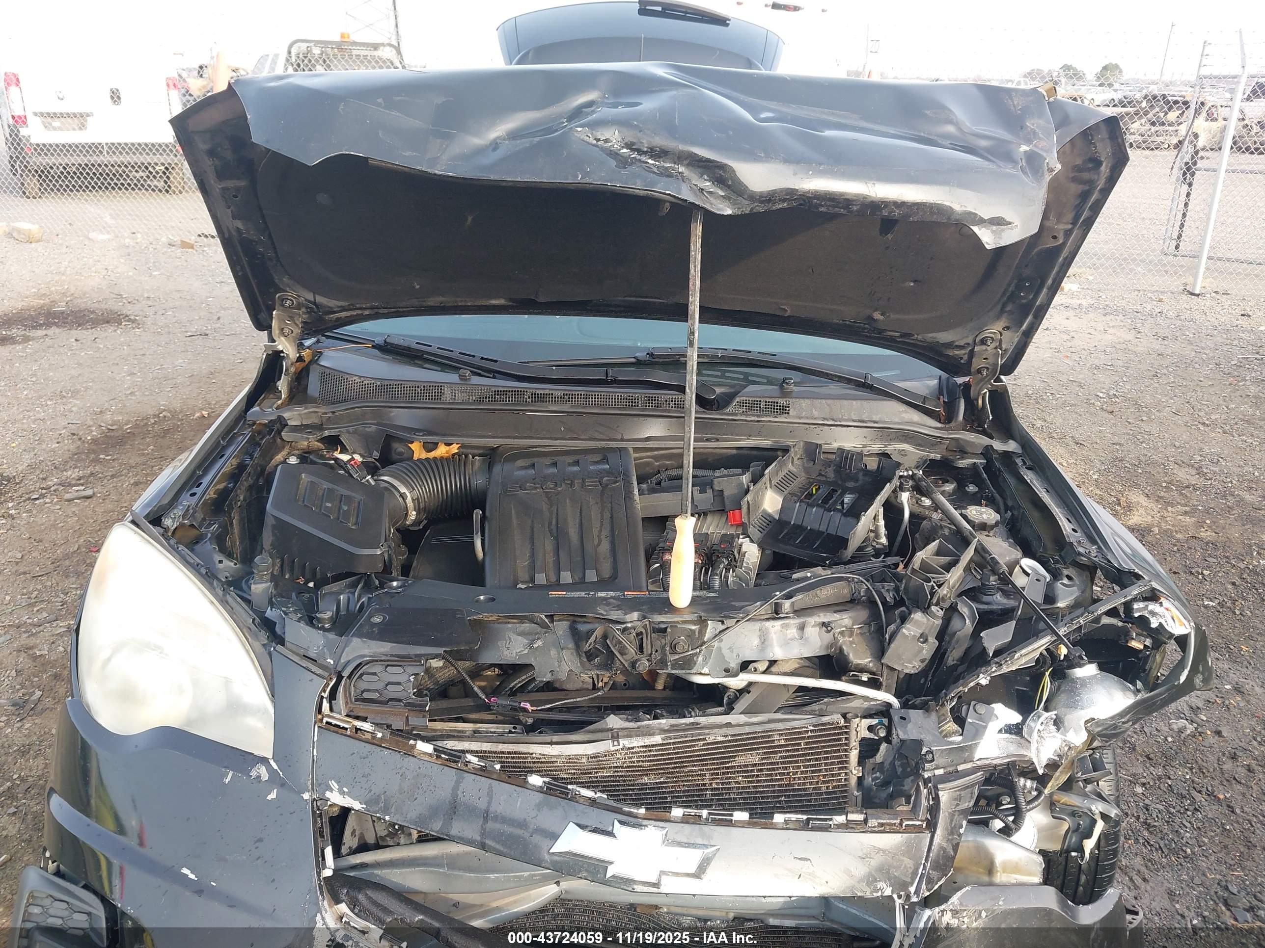 CHEVROLET EQUINOX image 10