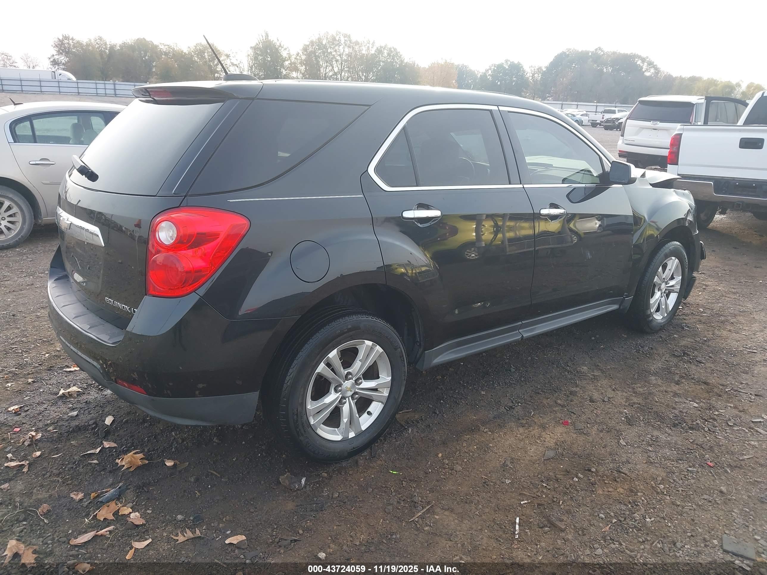 CHEVROLET EQUINOX image 4