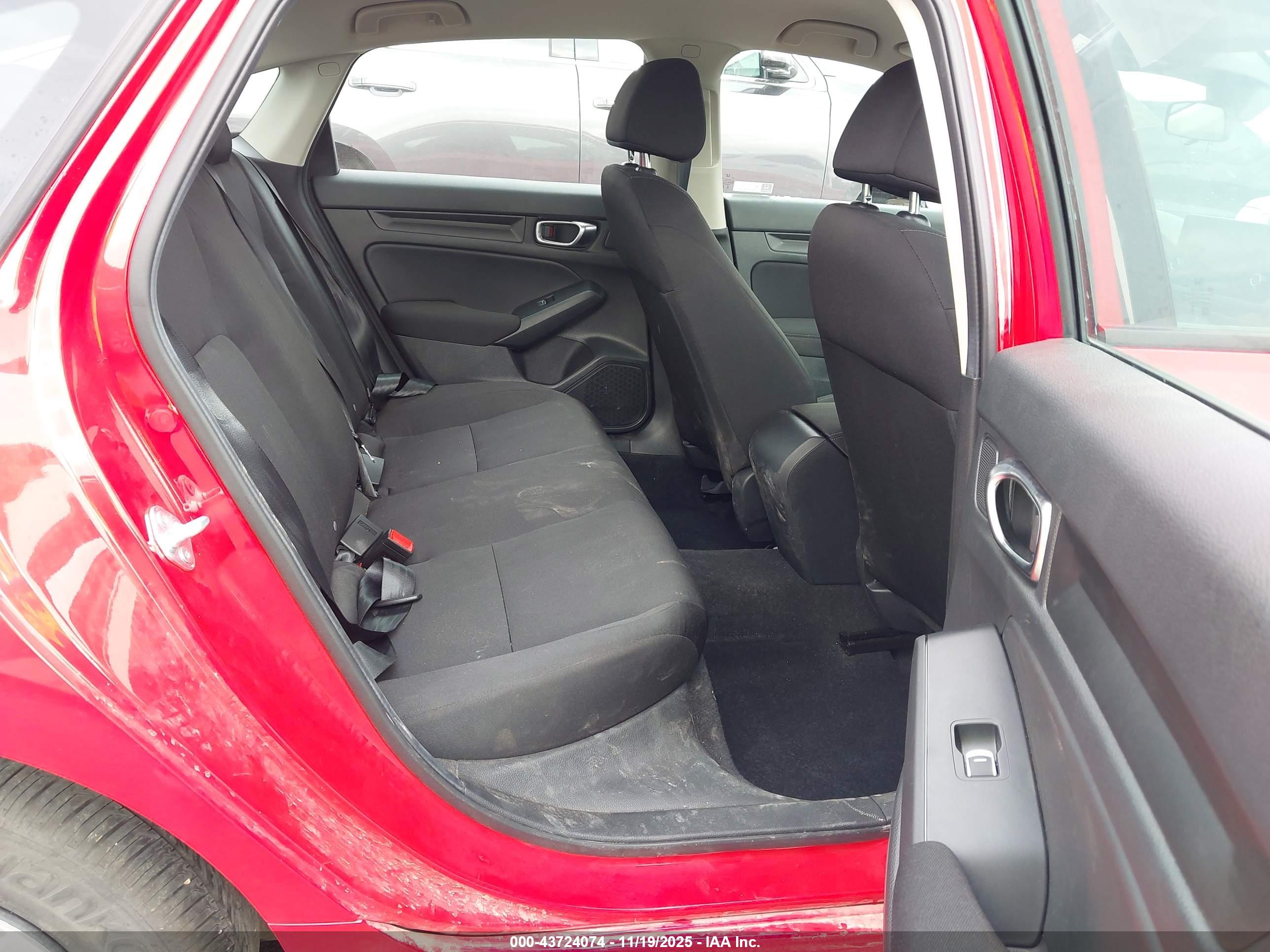 HONDA CIVIC image 8