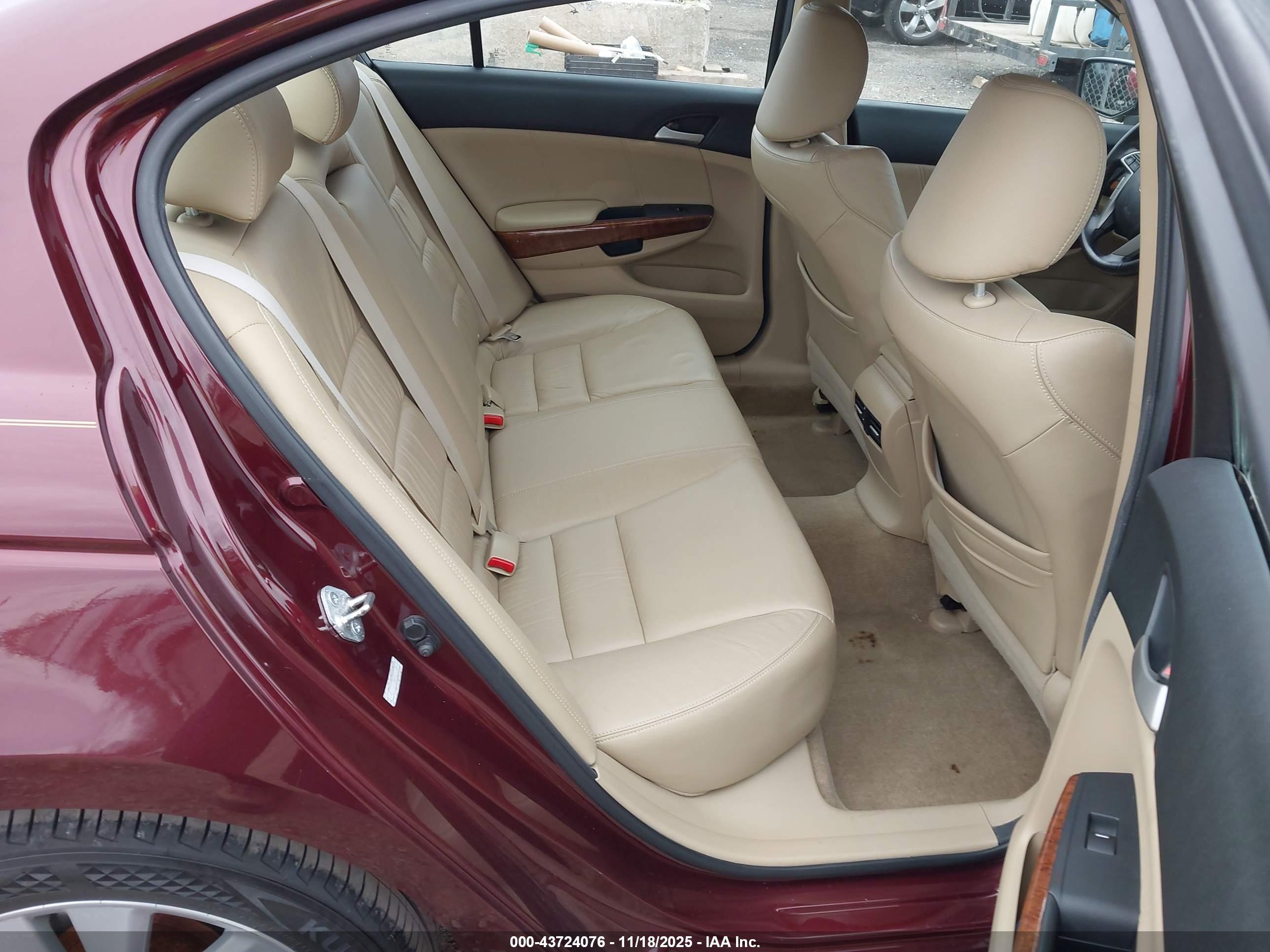 HONDA ACCORD image 8