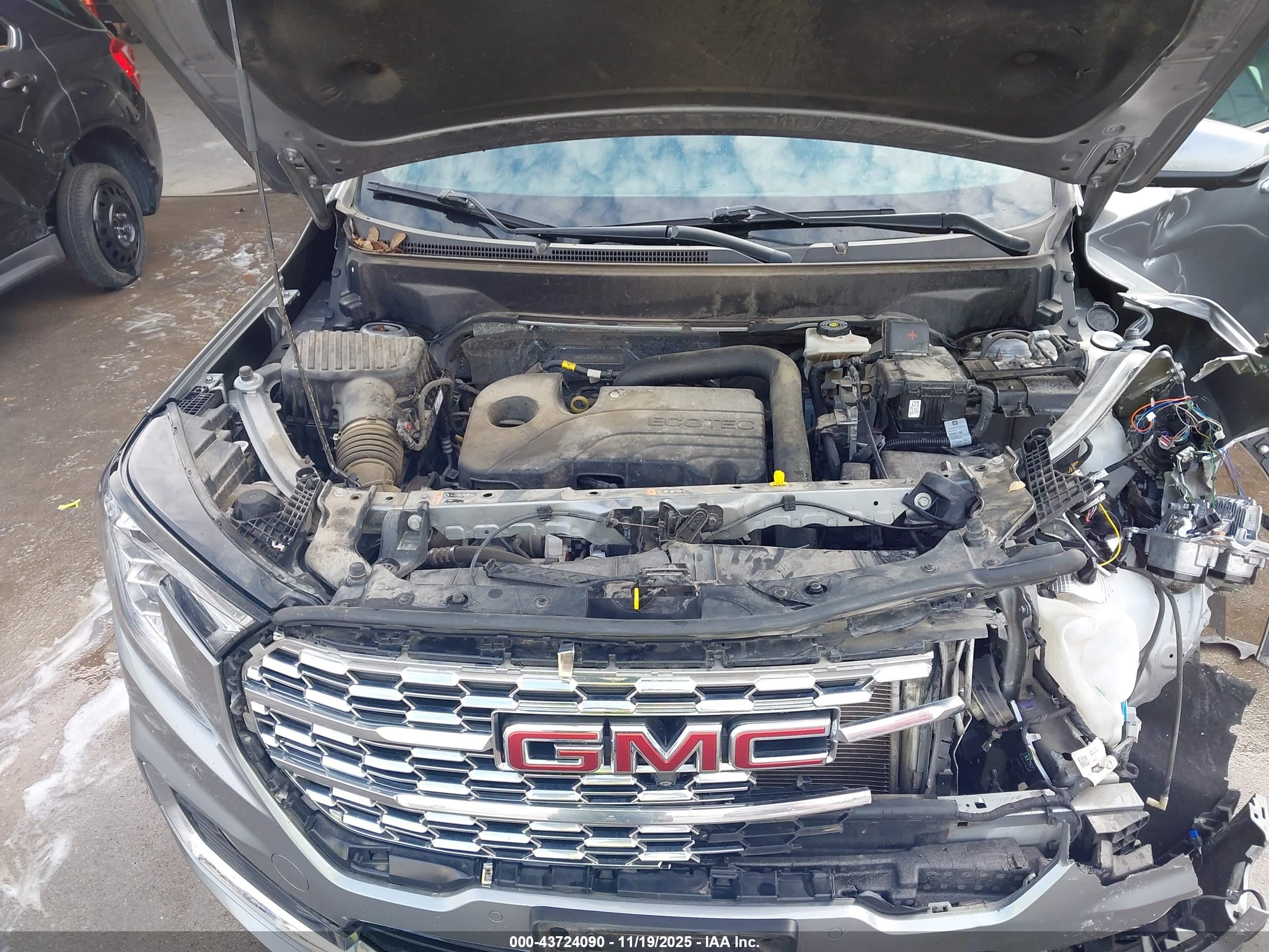 GMC TERRAIN image 10