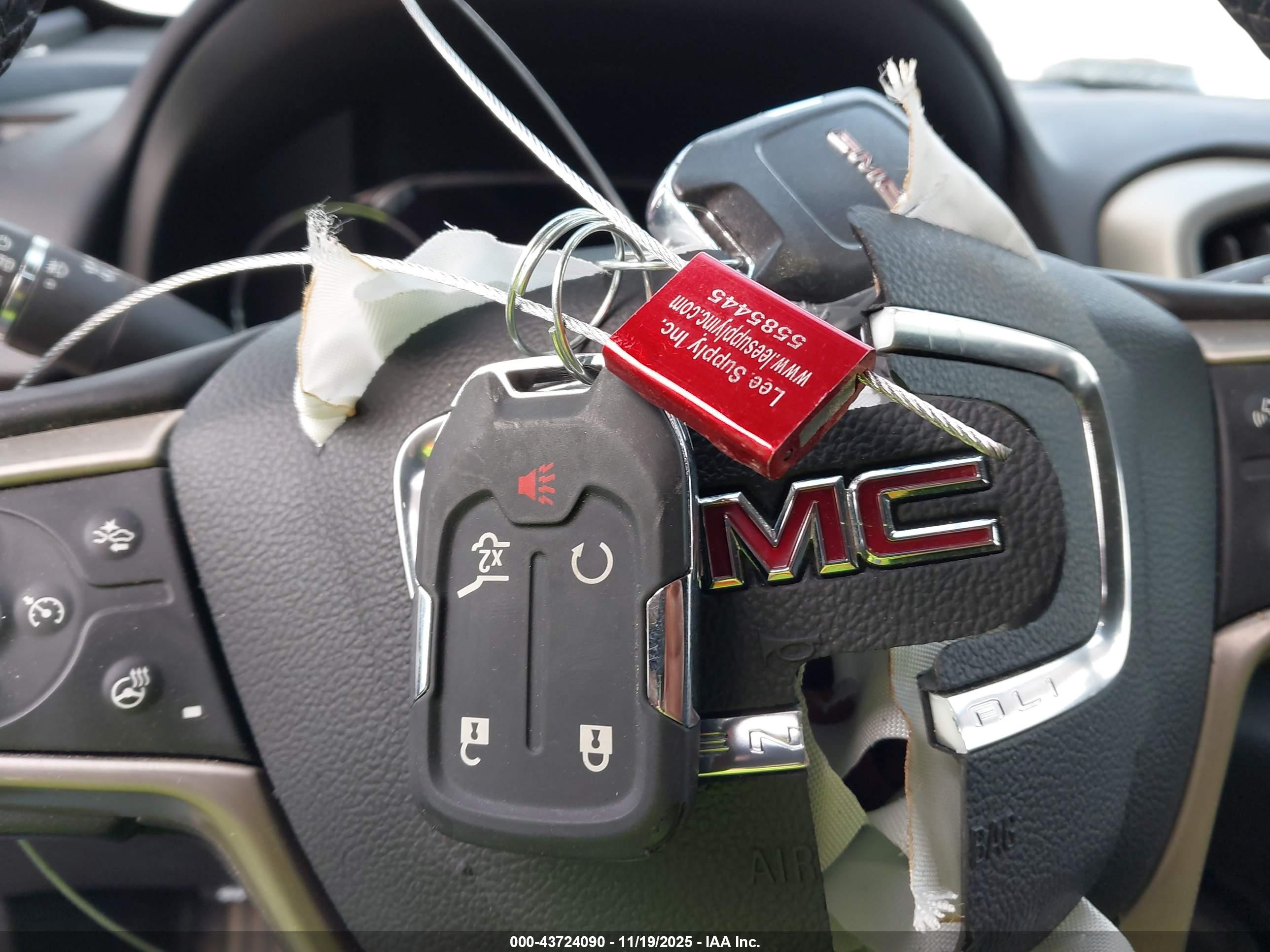 GMC TERRAIN image 11