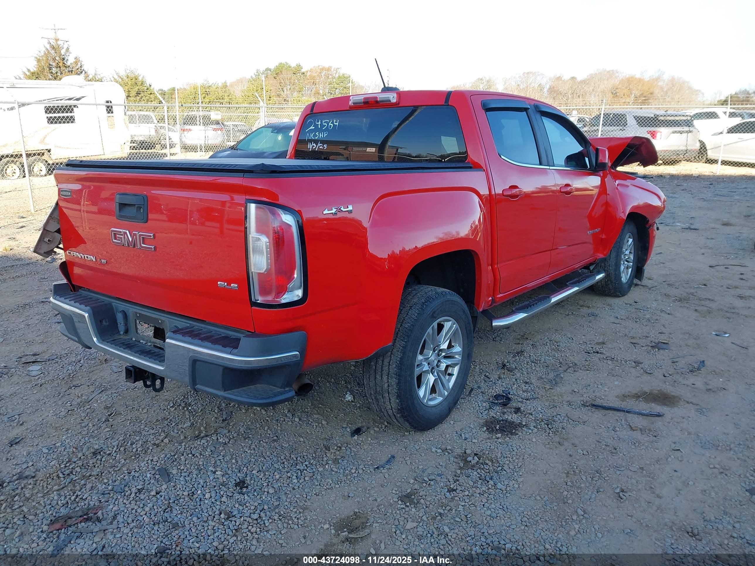 GMC CANYON image 4