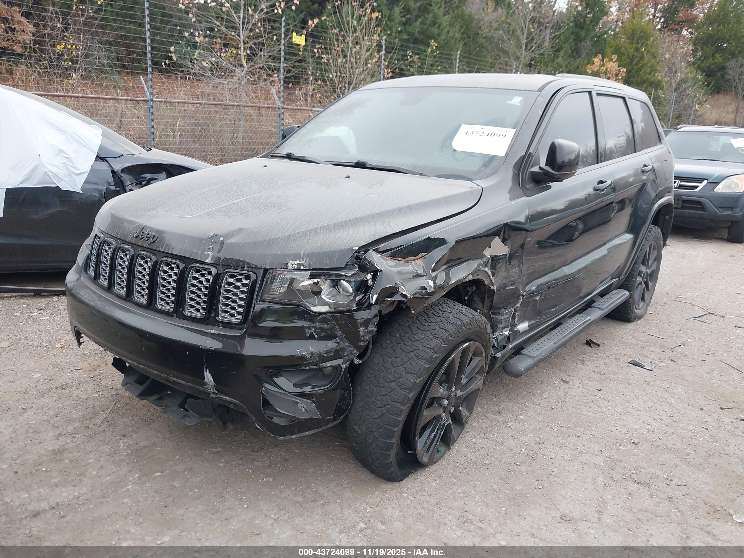 JEEP GRAND image 2