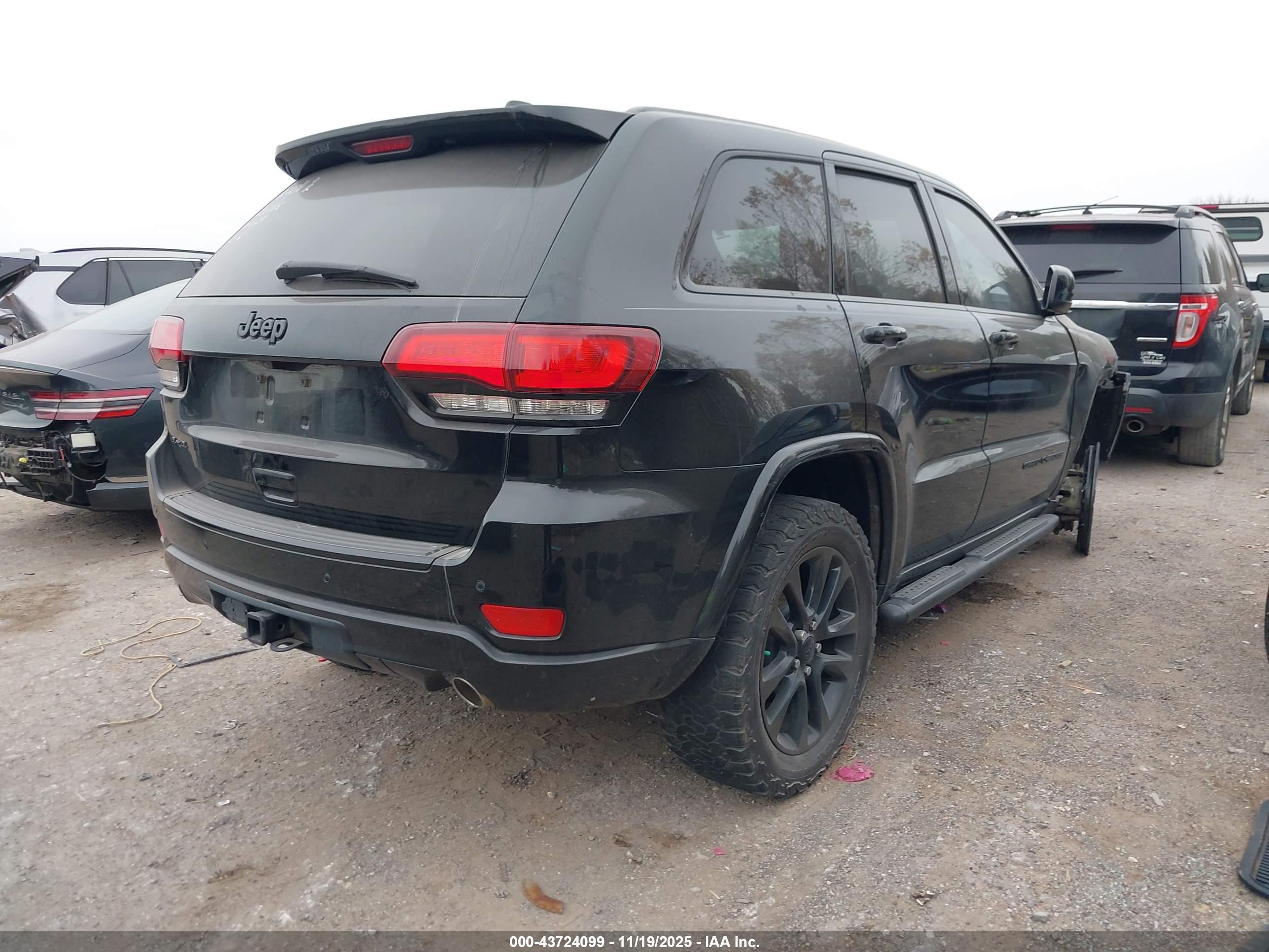 JEEP GRAND image 4
