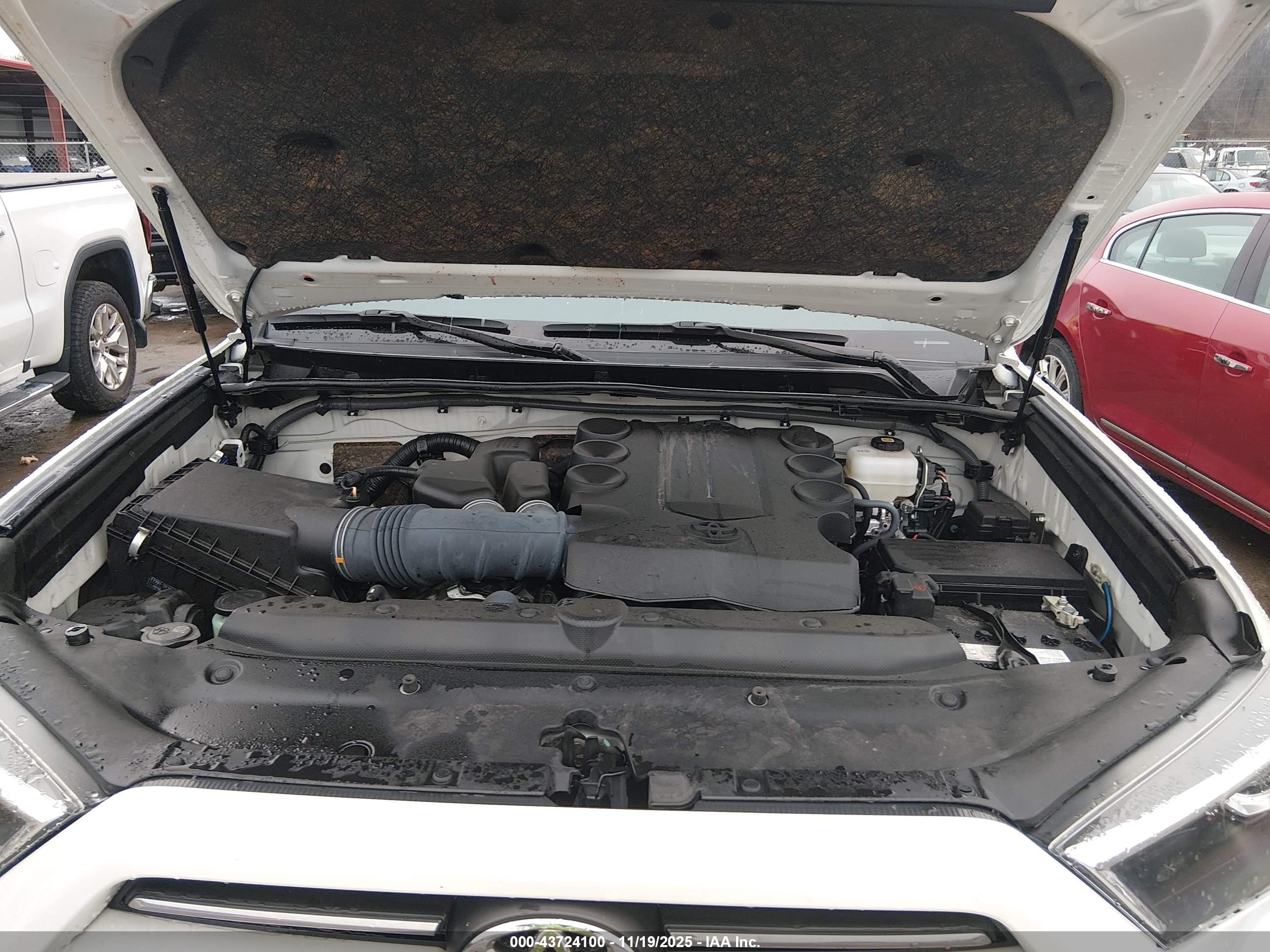 TOYOTA 4RUNNER image 10