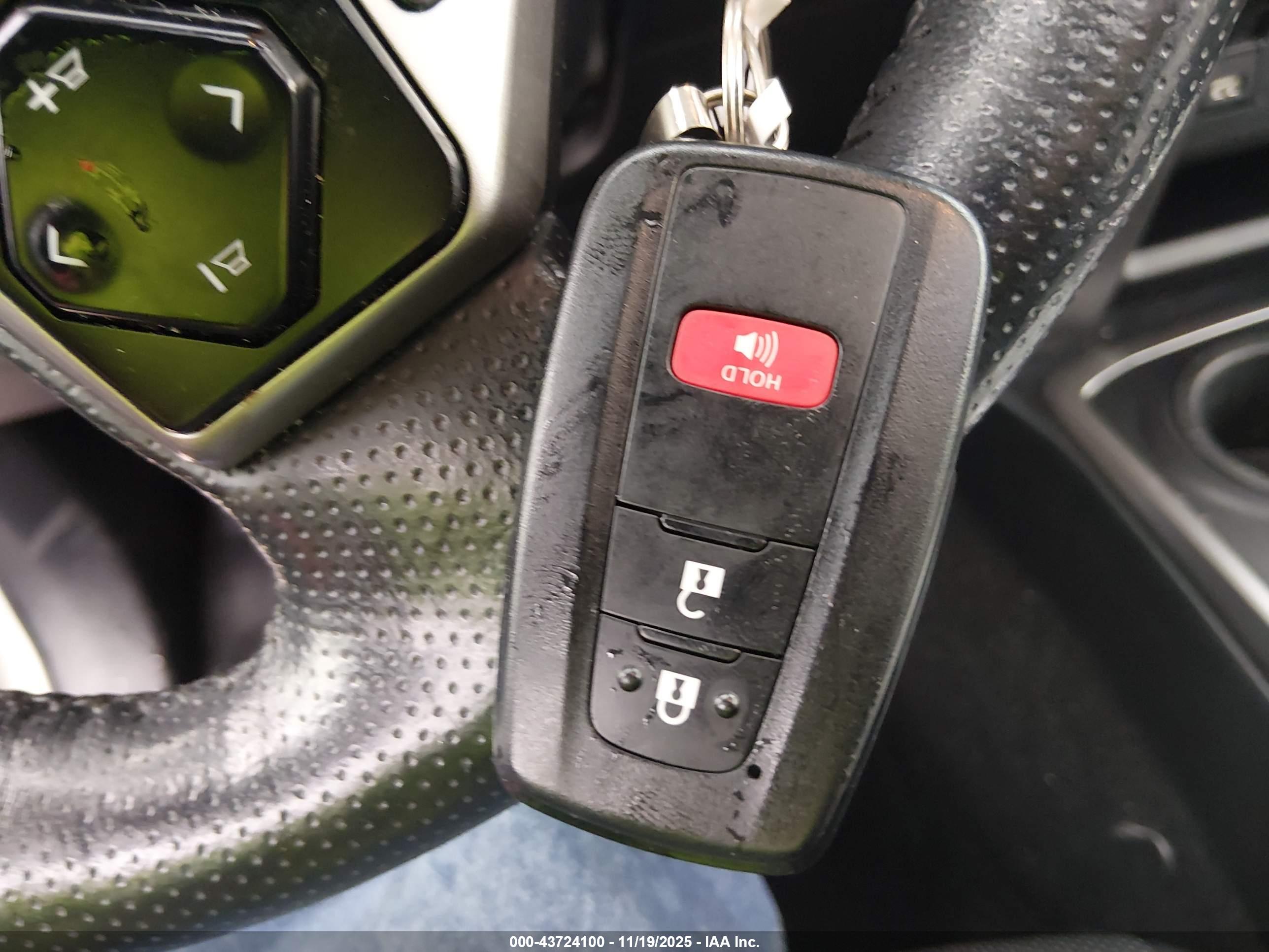 TOYOTA 4RUNNER image 11