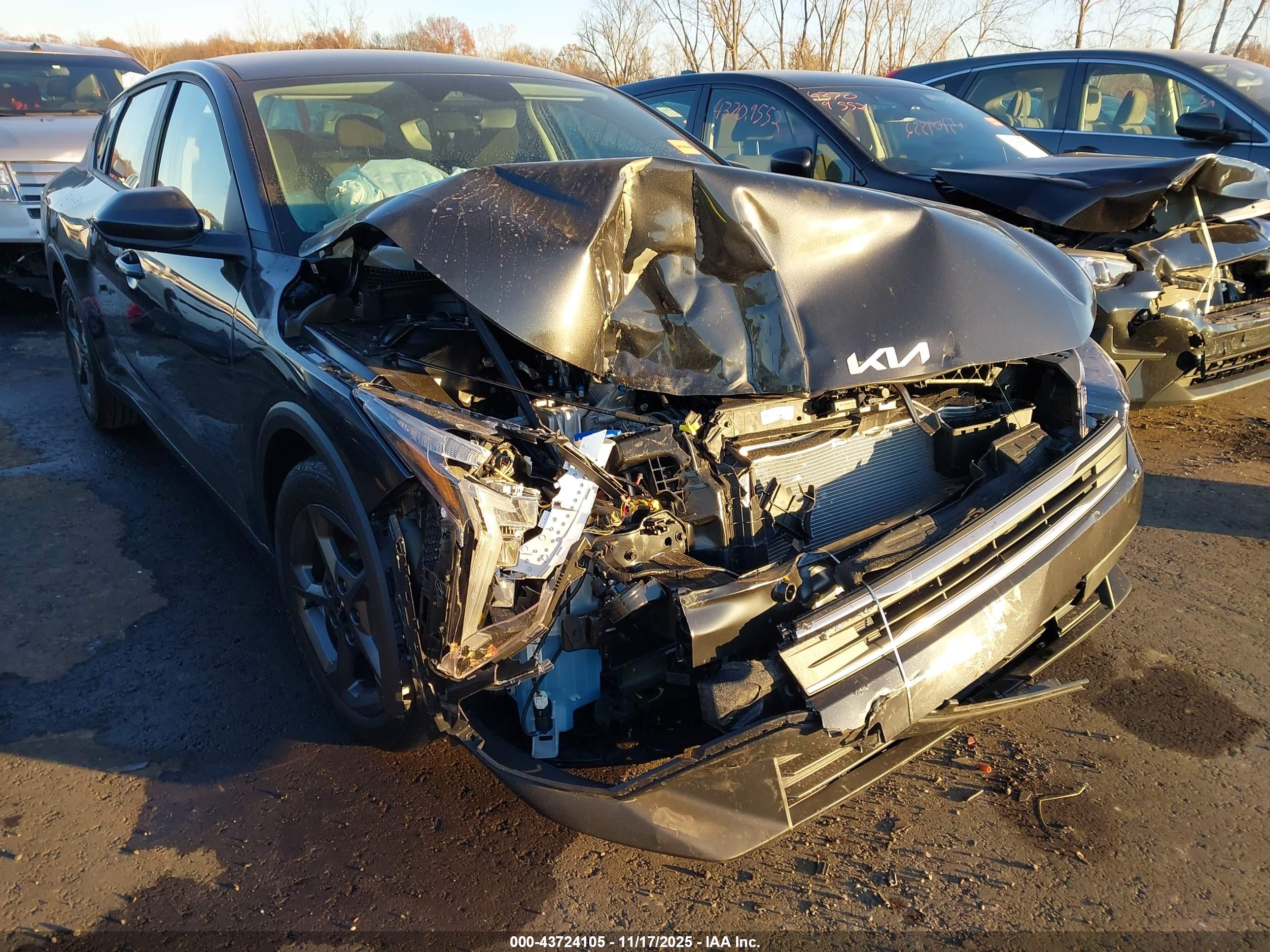 KIA K4 image 6