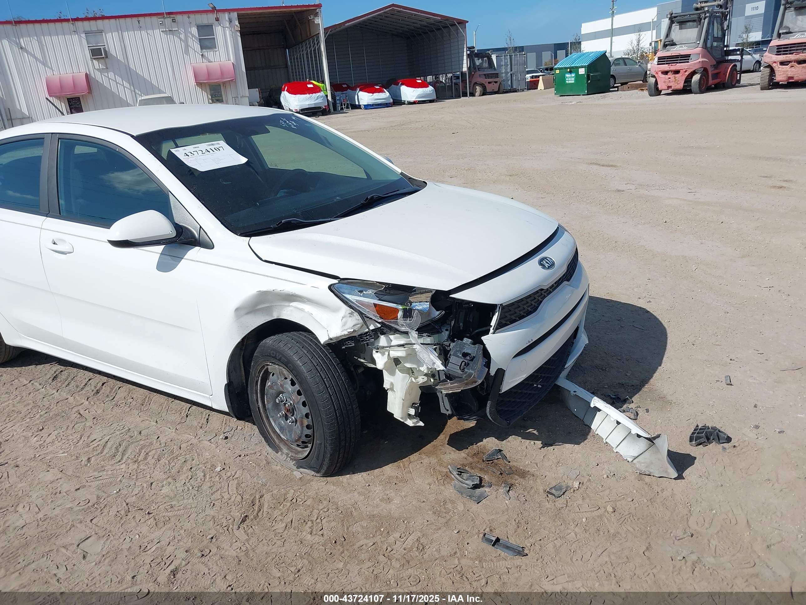 KIA RIO image 6