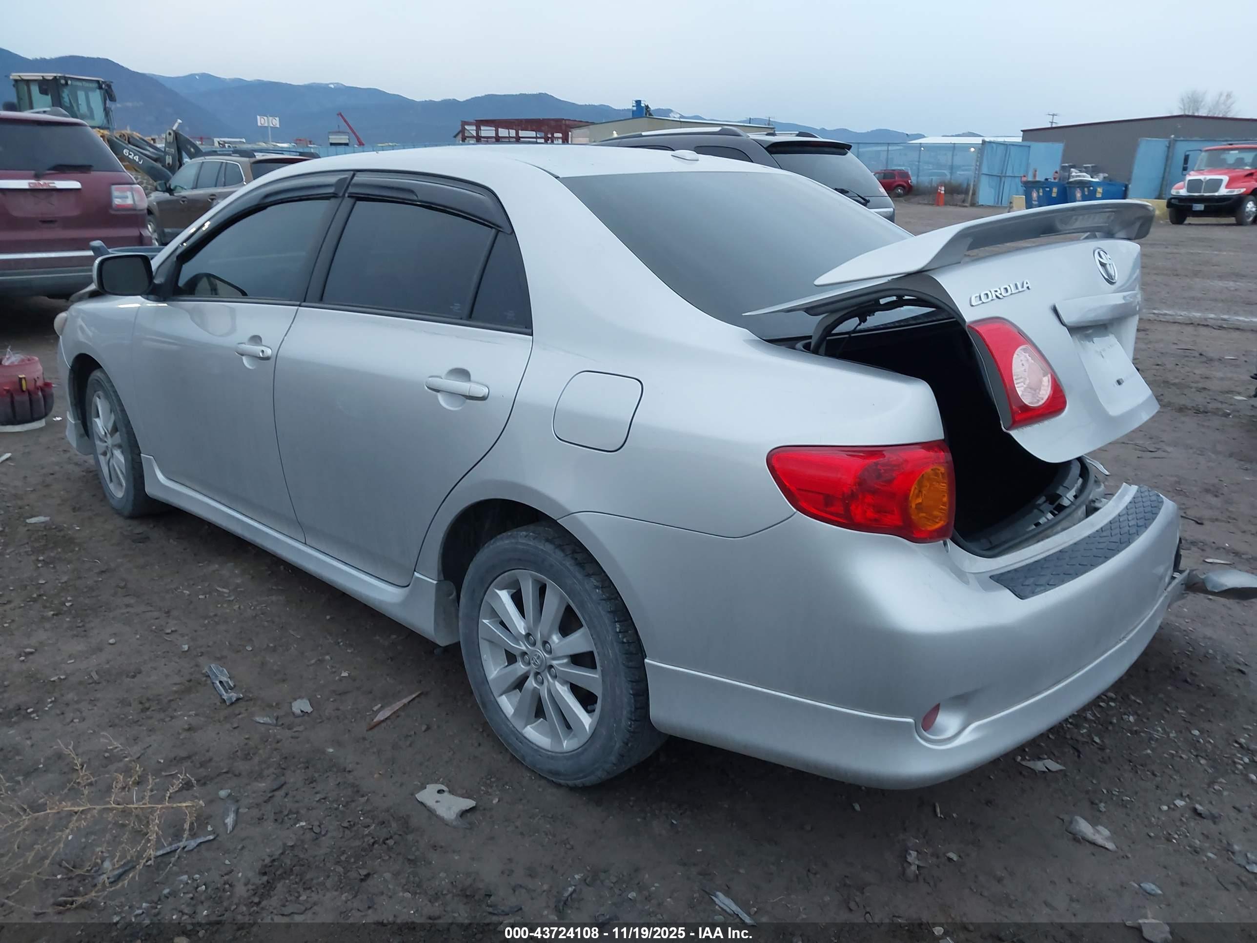 TOYOTA COROLLA image 3