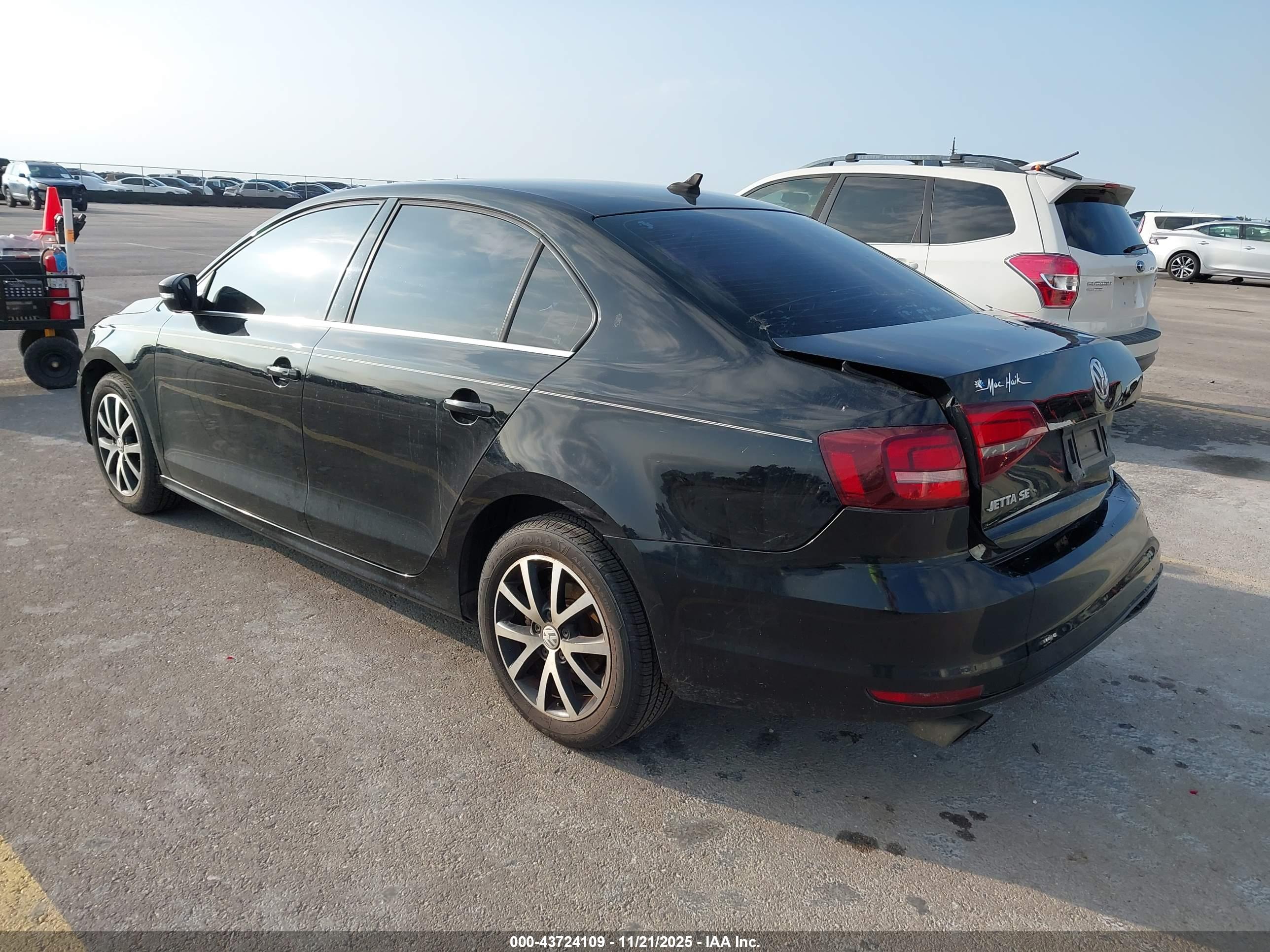 VOLKSWAGEN JETTA image 3