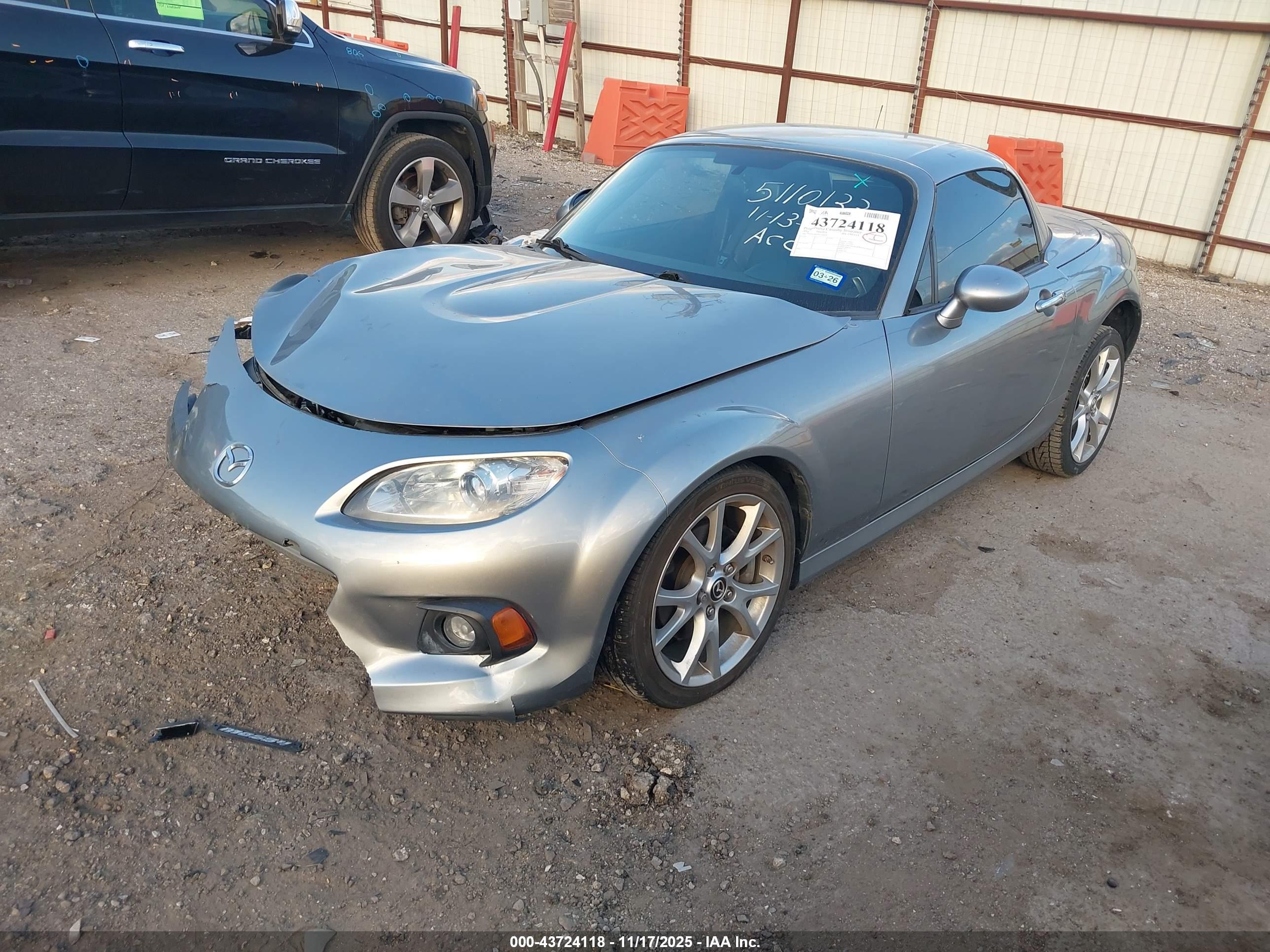 MAZDA MX-5 image 2